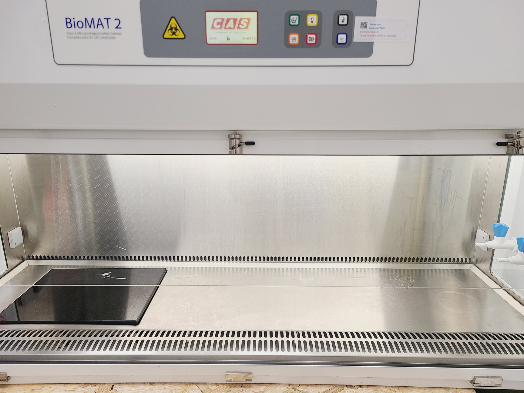 Image of CAS BioMAT 2 1800 Class II Microbiological Safety Cabinet Lab