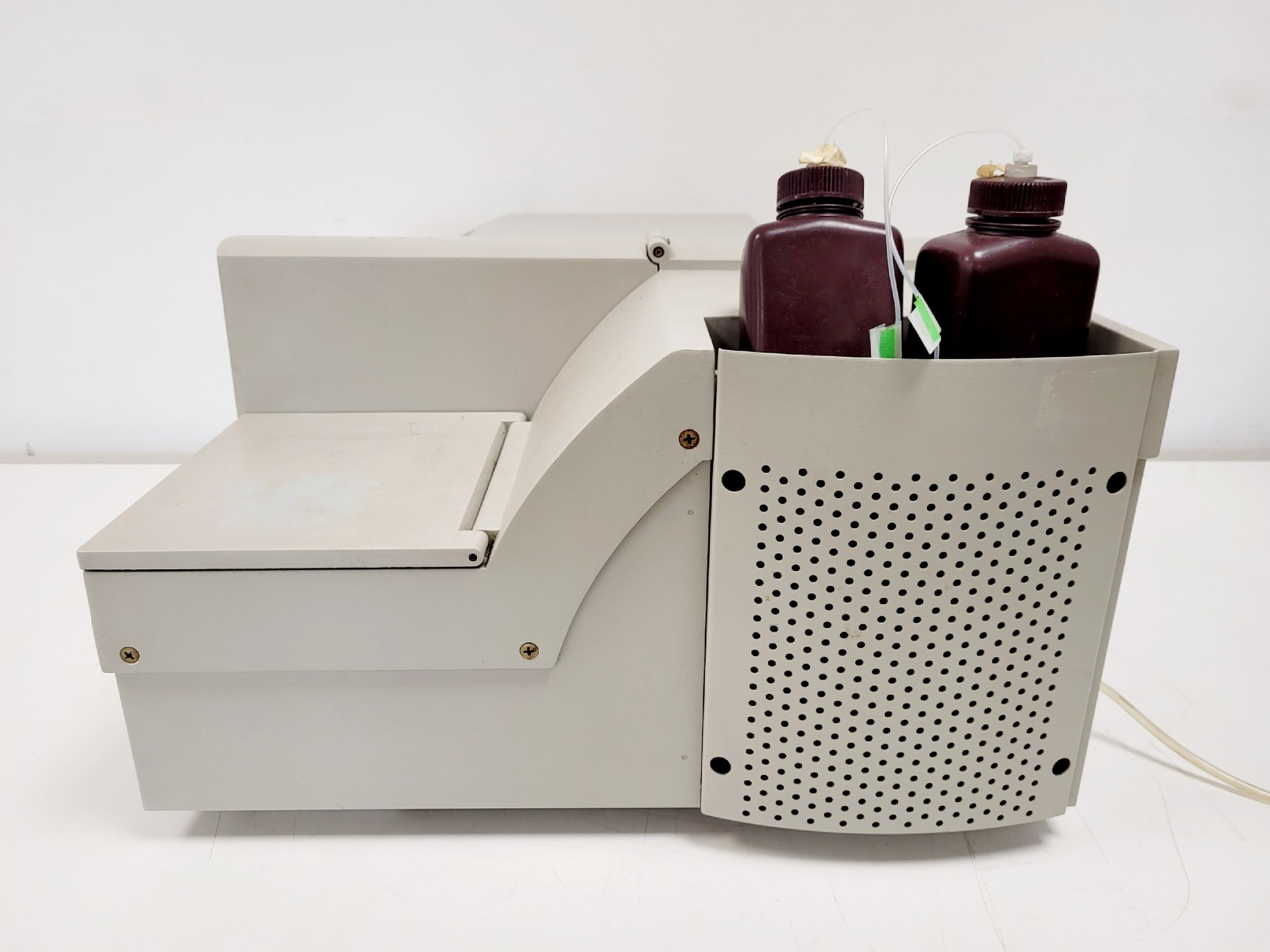 Image of PE Applied Biosystems Tropix TR717 Microplate Luminometer Lab