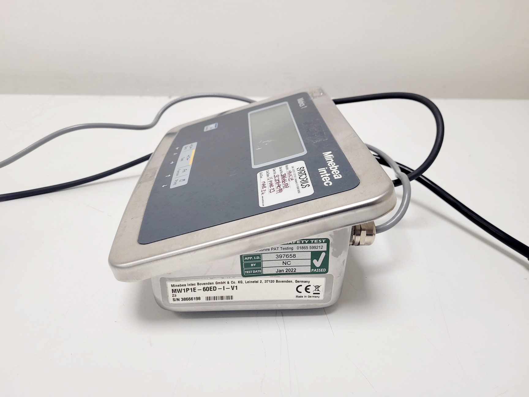 Image of Minebea Intec Midrics 1 MWICIE Weight Indicator 3dp Balance Scale Lab
