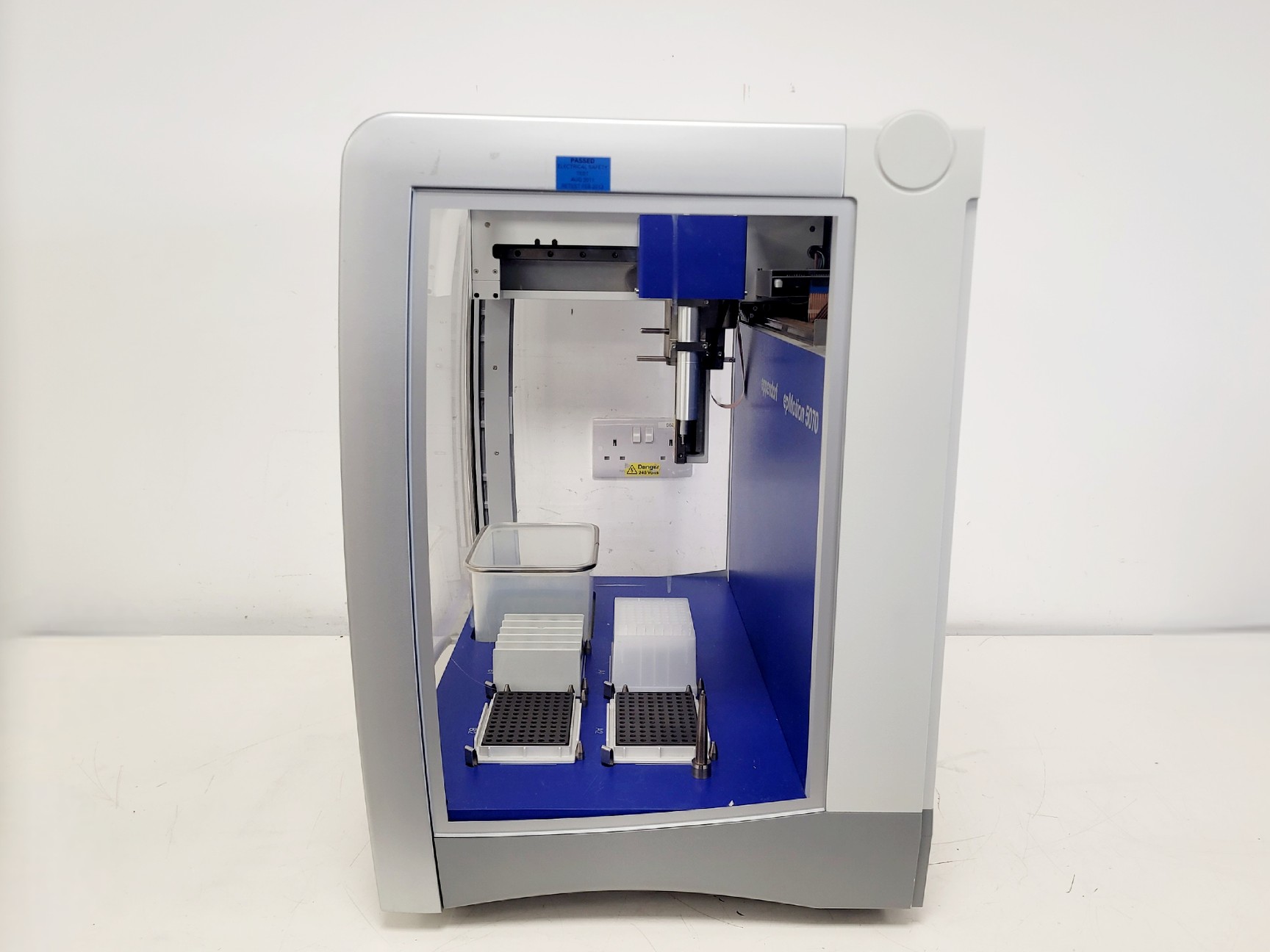 Image of Eppendorf epMotion 5070 Automated Pipetting Workstation Liquid Handler Lab