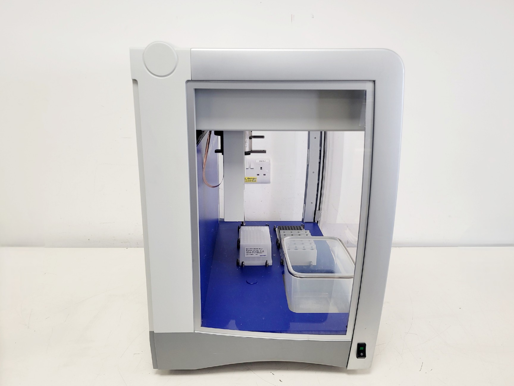 Image of Eppendorf epMotion 5070 Automated Pipetting Workstation Liquid Handler Lab