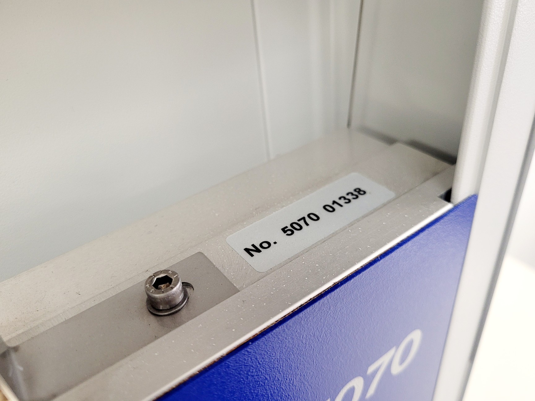 Image of Eppendorf epMotion 5070 Automated Pipetting Workstation Liquid Handler Lab