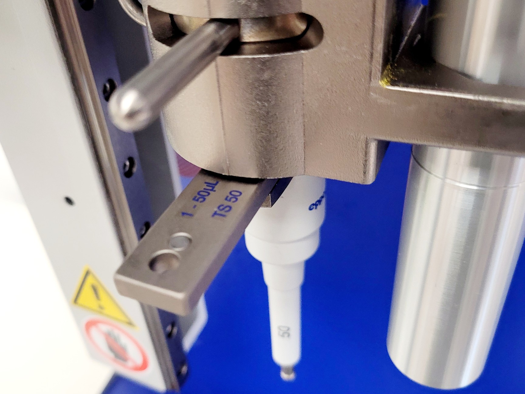 Image of Eppendorf epMotion 5070 Automated Pipetting Workstation Liquid Handler Lab