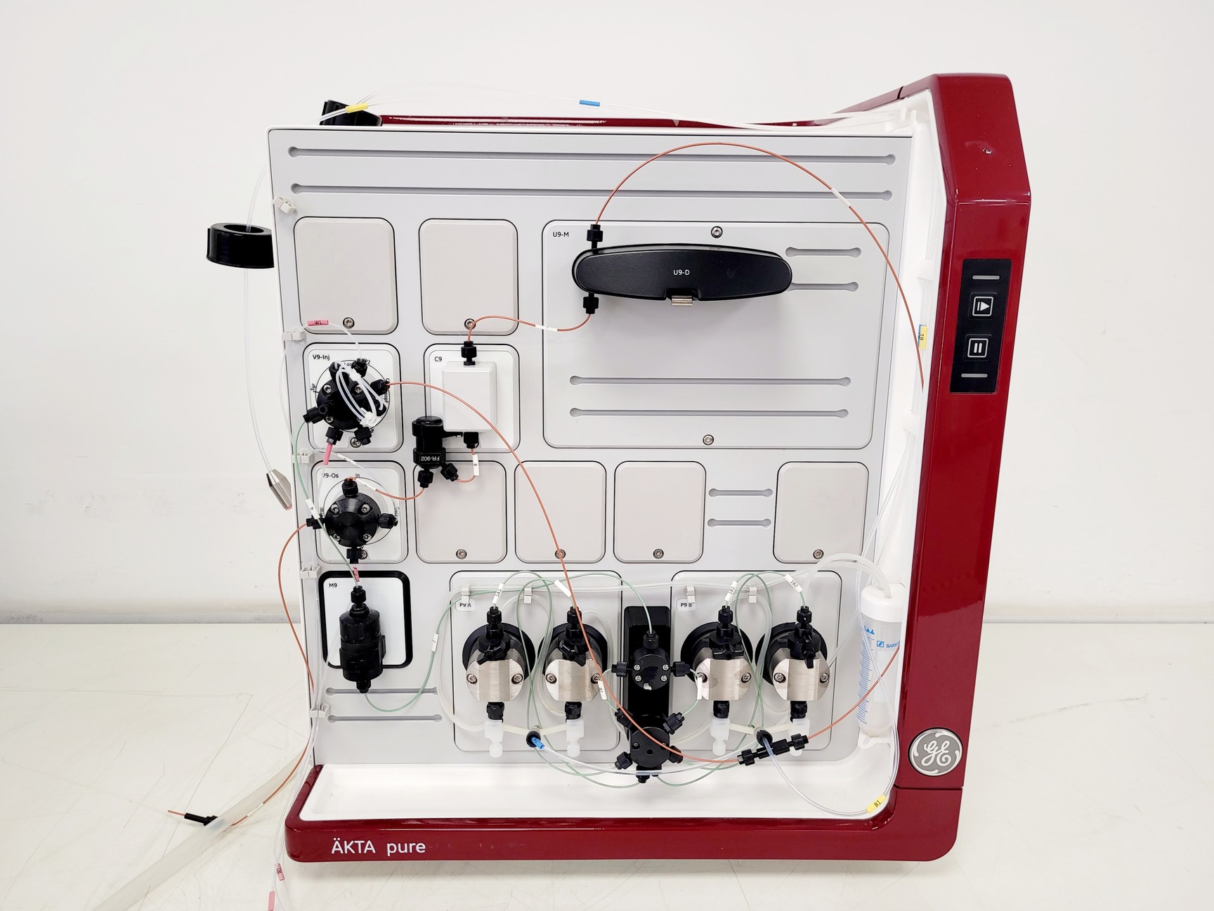 Image of ÄKTA Pure Fast Protein Liquid Chromatography System w/ PC & Software Lab