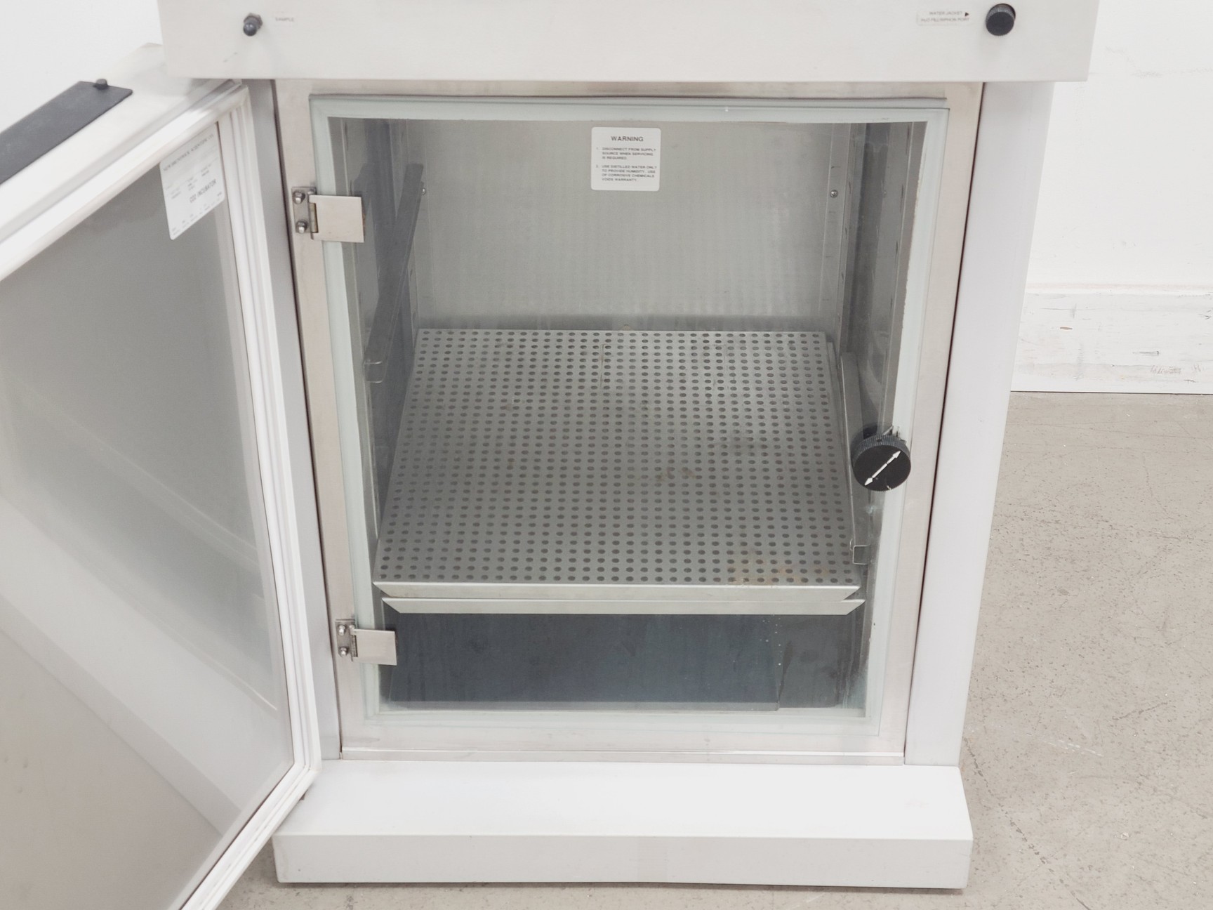 Image of New Brunswick PO6205372 CO2 Incubator Lab