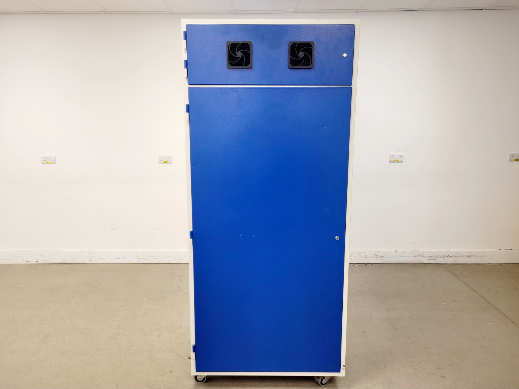 Image of Snijders Scientific Model MC1000VHOE-EVD Plant Growth Cabinet