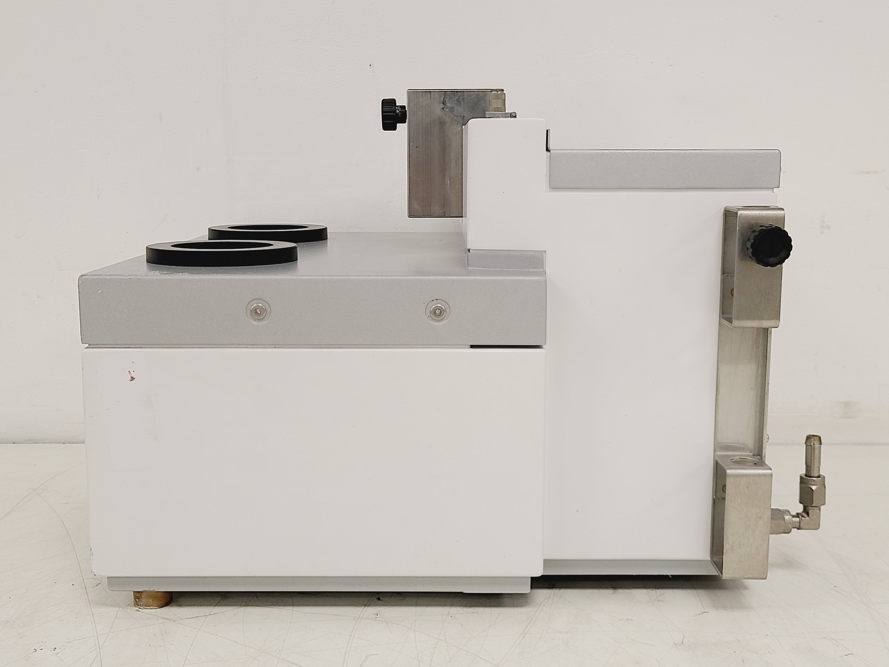 Image of Mettler Toledo Easymax 102 Personal Synthesis Workstation Lab