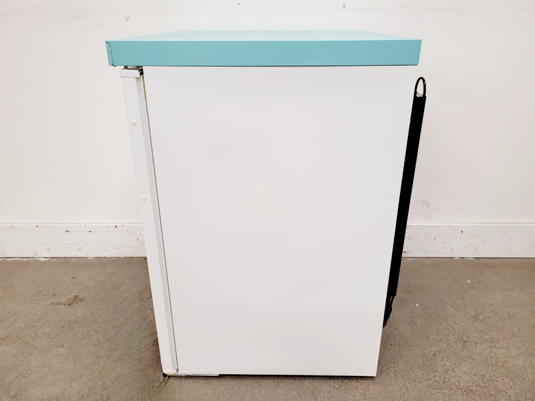 Image of LEC Medical LM LSF151UK Laboratory Freezer