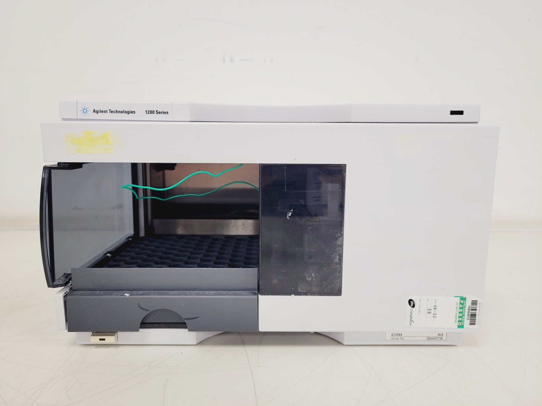 Image of Agilent Series 1200 HPLC System (G1329A, G1316A, G1315D, G1322A, G1312A)
