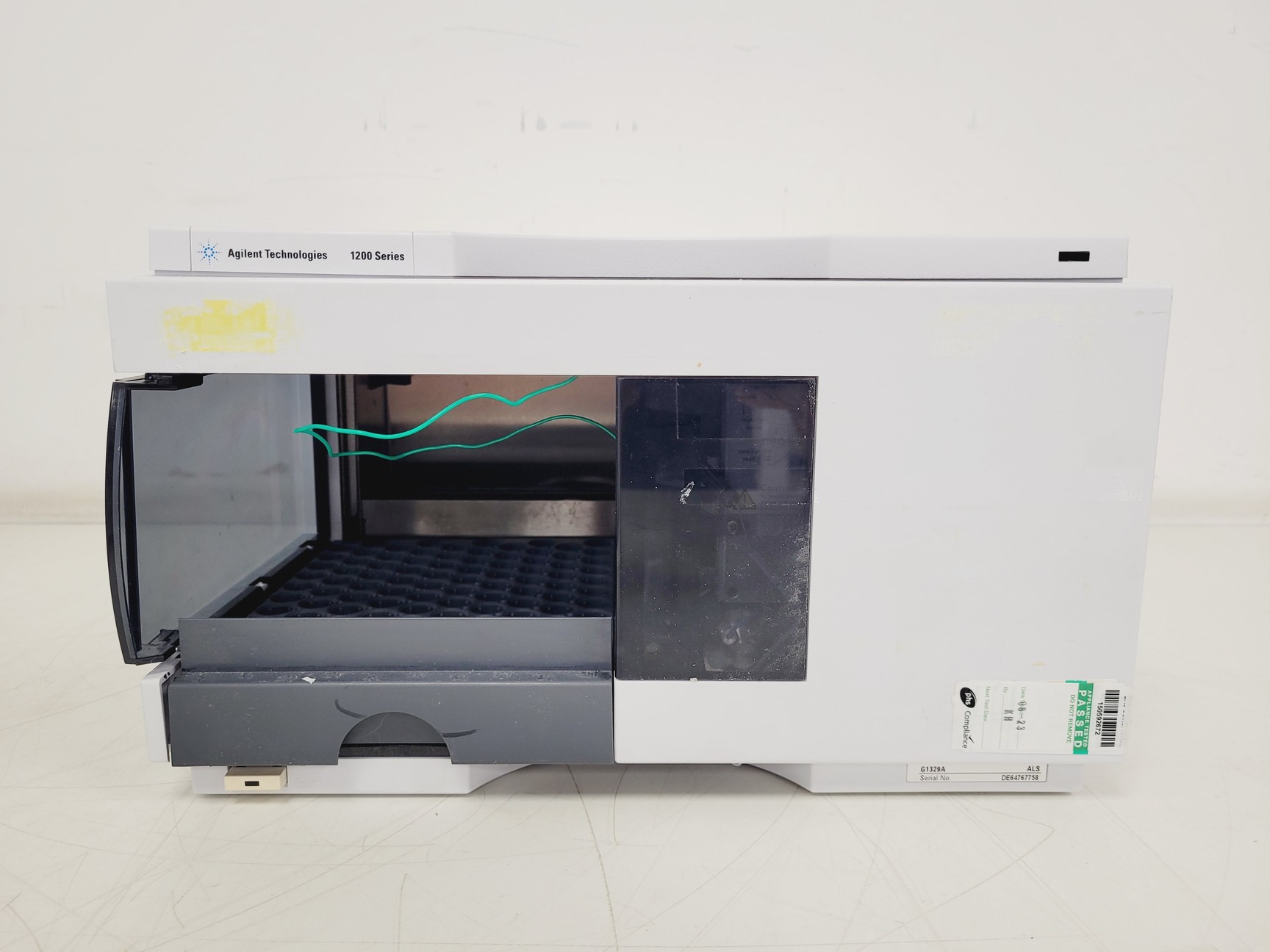 Image of Agilent Series 1200 HPLC System (G1329A, G1316A, G1315D, G1322A, G1312A)