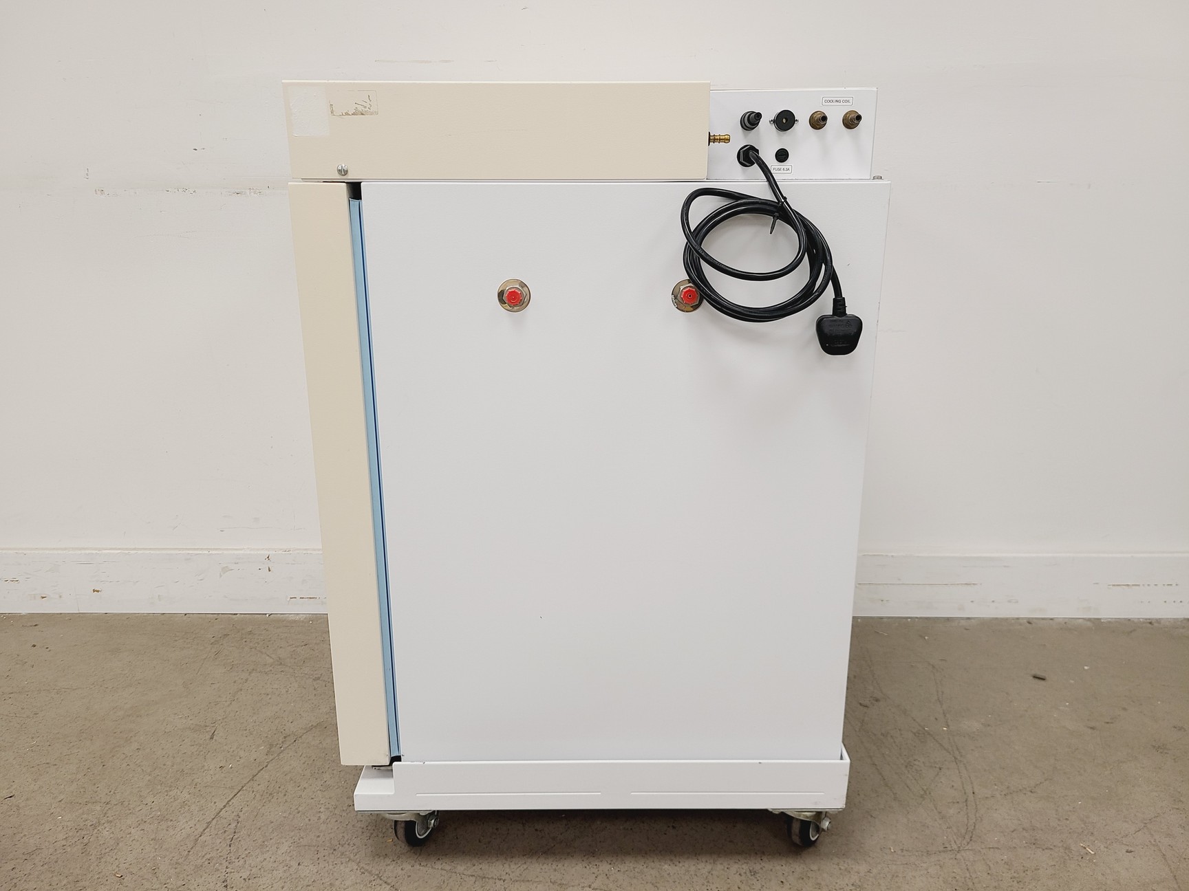 Image of LEEC GA2000 Research CO2 Incubator