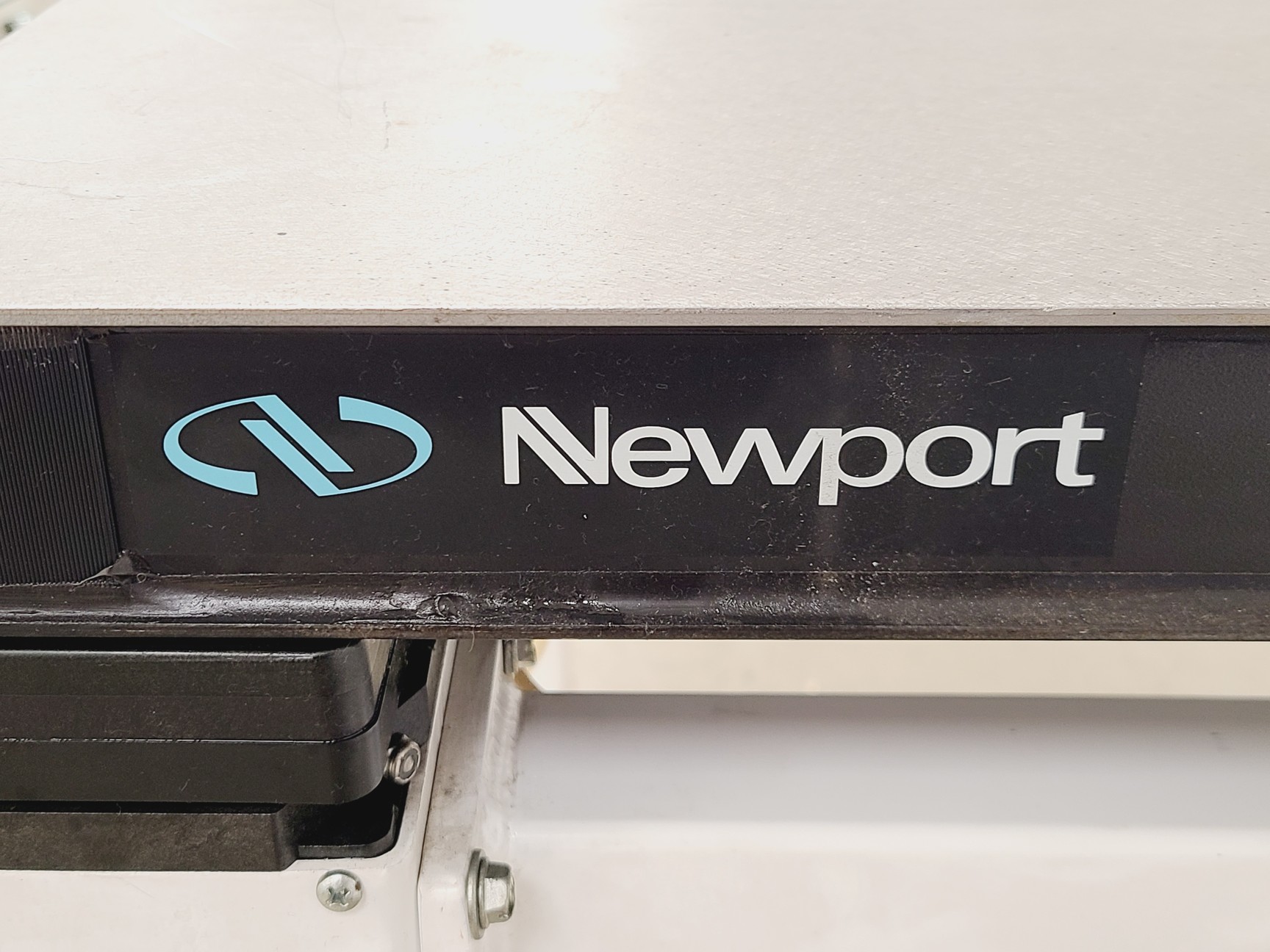 Image of Newport VH3030-OPT Anti-Vibration Table 75x75x76cm