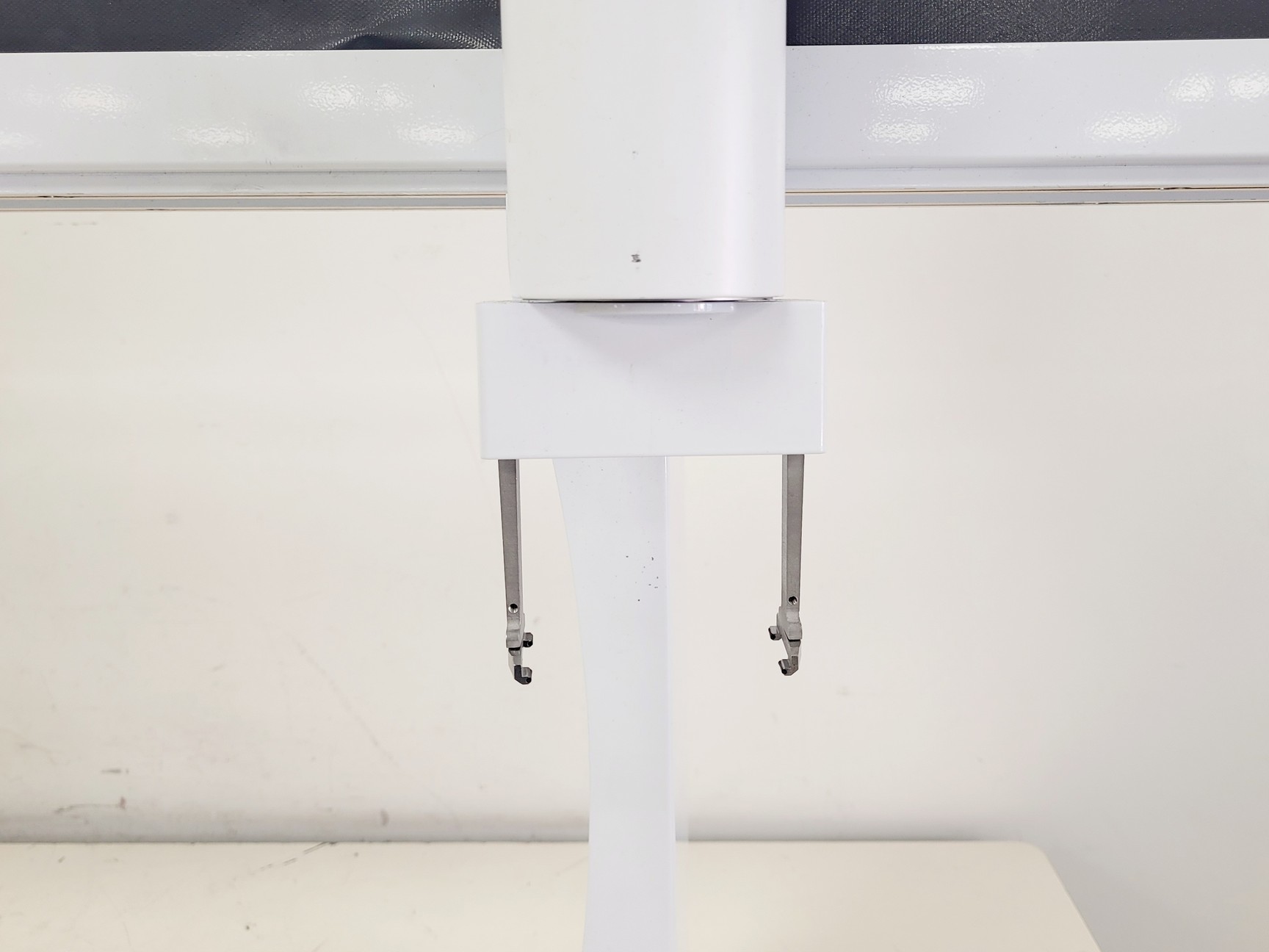 Image of Precise Automation Cartesian PP100 Microplate Robotic Arm lab