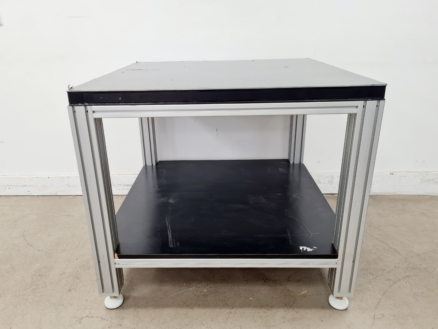 Image of Newport Anti-Vibration Table Model: 04SI68920