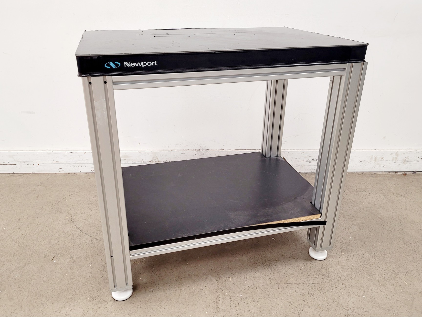 Image of Newport Anti-Vibration Table 90x60x88cm
