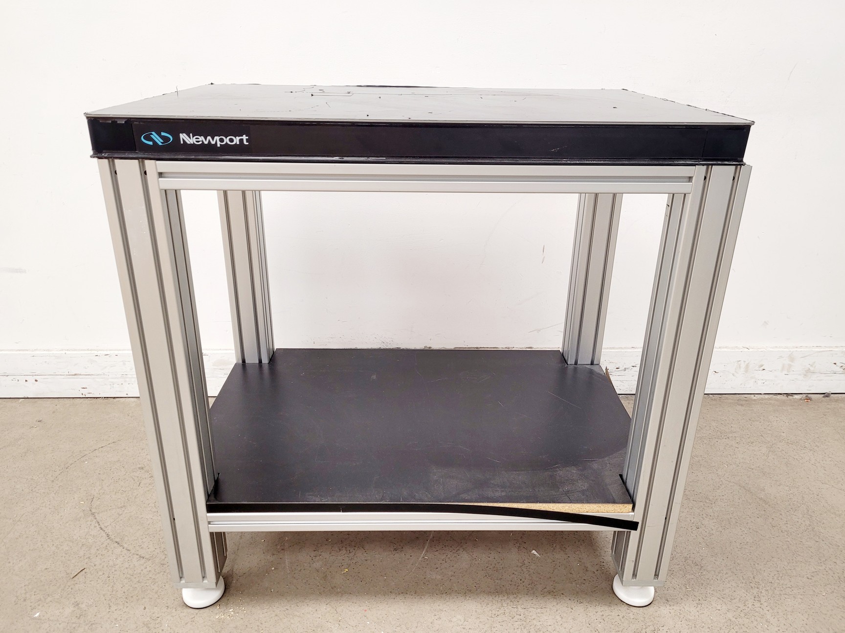 Image of Newport Anti-Vibration Table 90x60x88cm