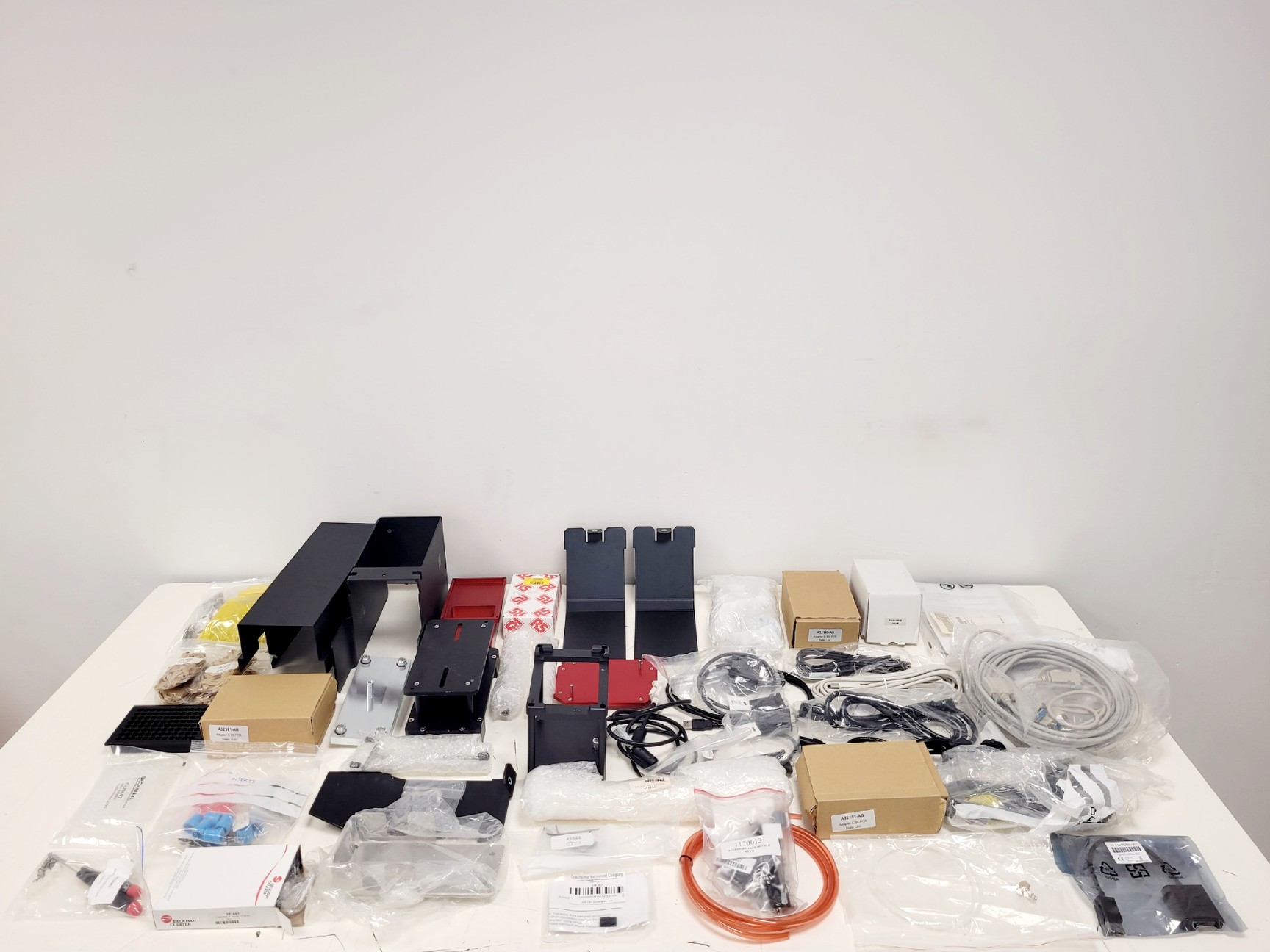 Image of Beckman Coulter Biomek FXp Laboratory Automation Workstation w/ Accessories