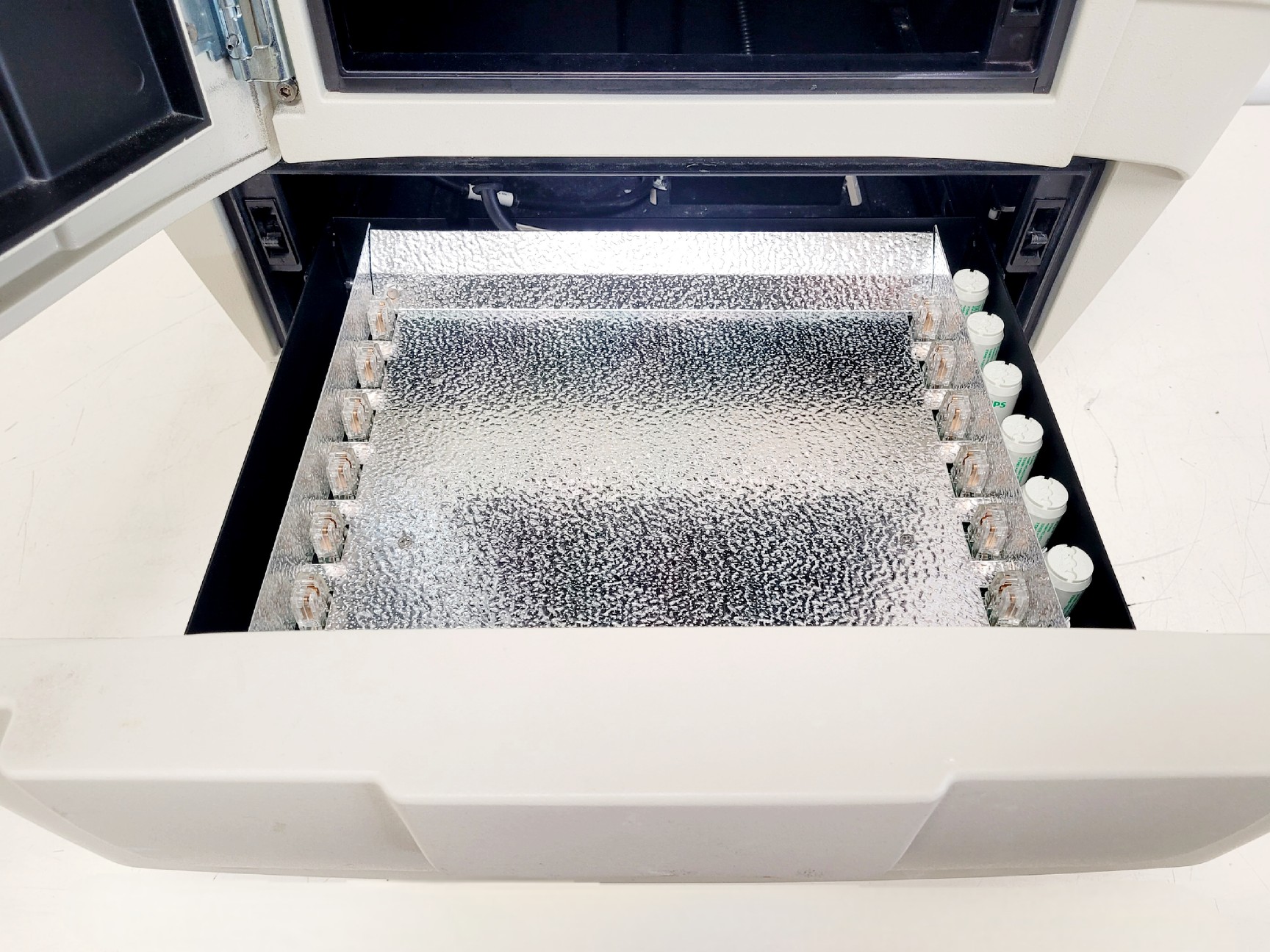 Image of Bio-Rad ChemiDoc MP Imaging System Universal Hood III