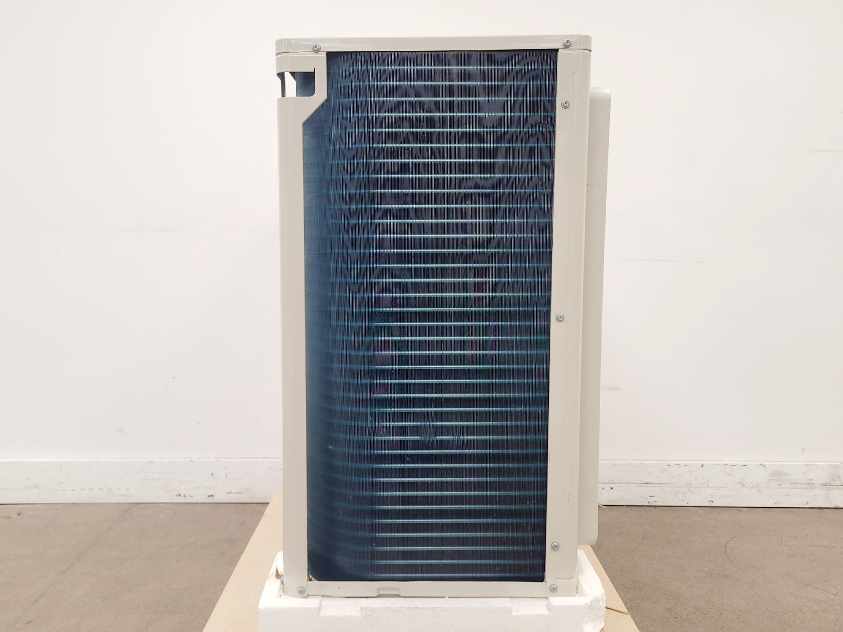 Image of Daiken SkyAir Alpha-Series RZAG100N7V1B AC Unit w/ FAA100BUV1B Unit