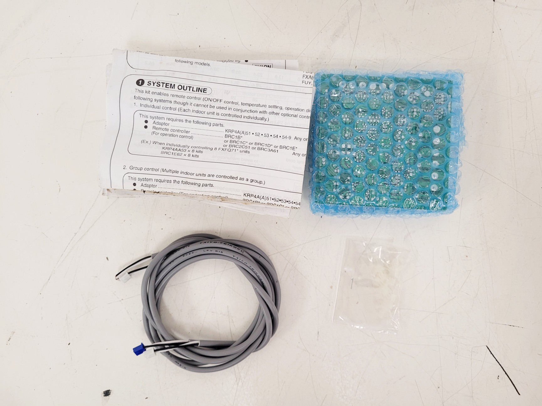 Image of Daiken SkyAir Alpha-Series RZAG100N7V1B AC Unit w/ FAA100BUV1B Unit