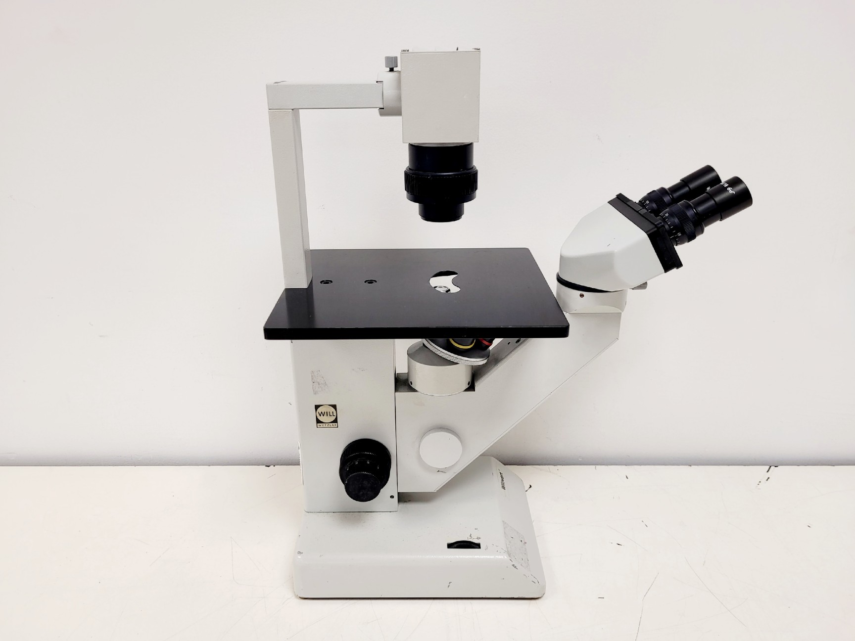 Image of Will Wetzlar Wilovert Inverted Microscope w/ 4 Objectives (4x/10x/20x/32x)