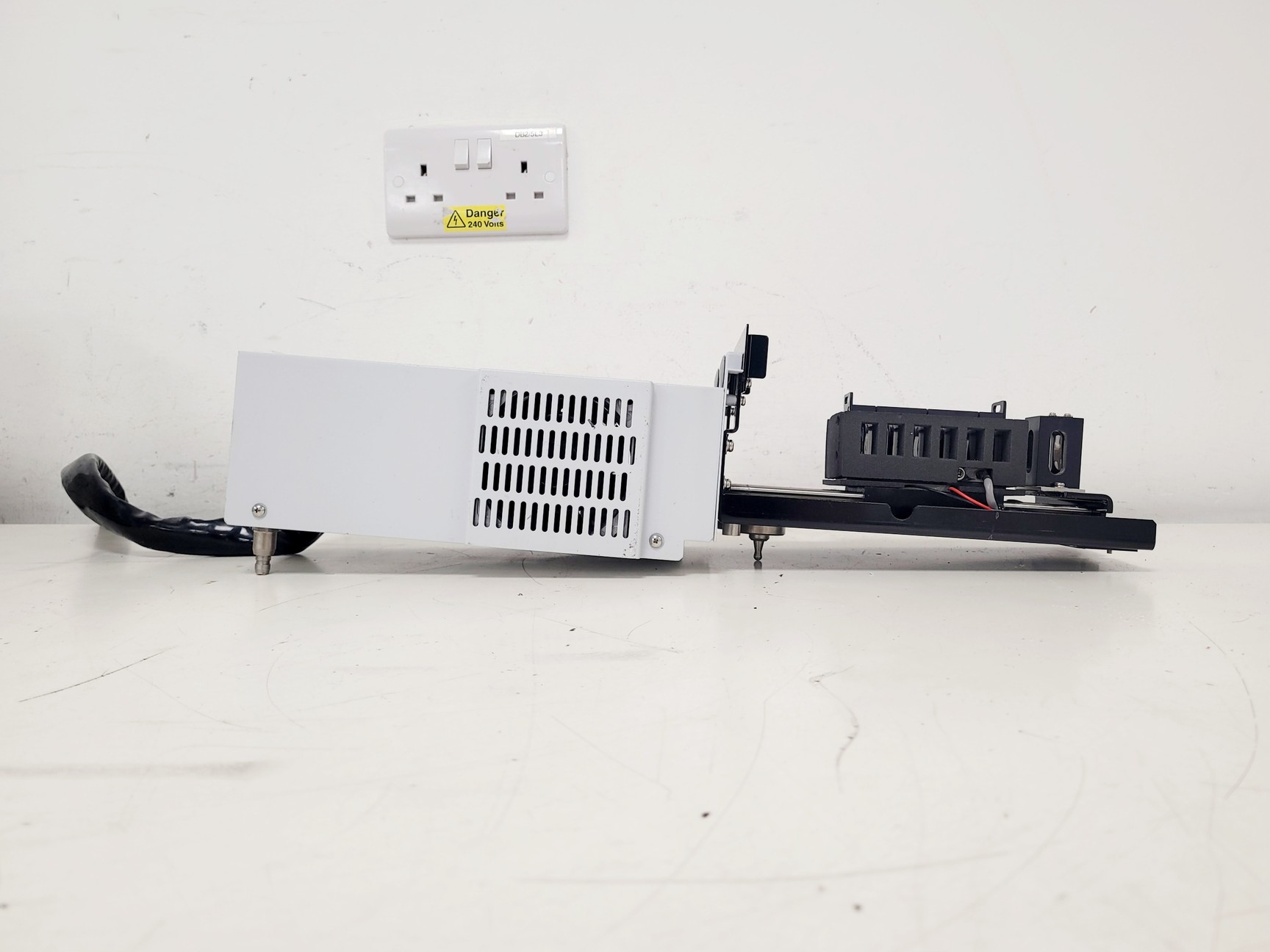 Image of Shimadzu UV-1800 UV Spectrophotometer w/ CPS-240A & CPS-Controller