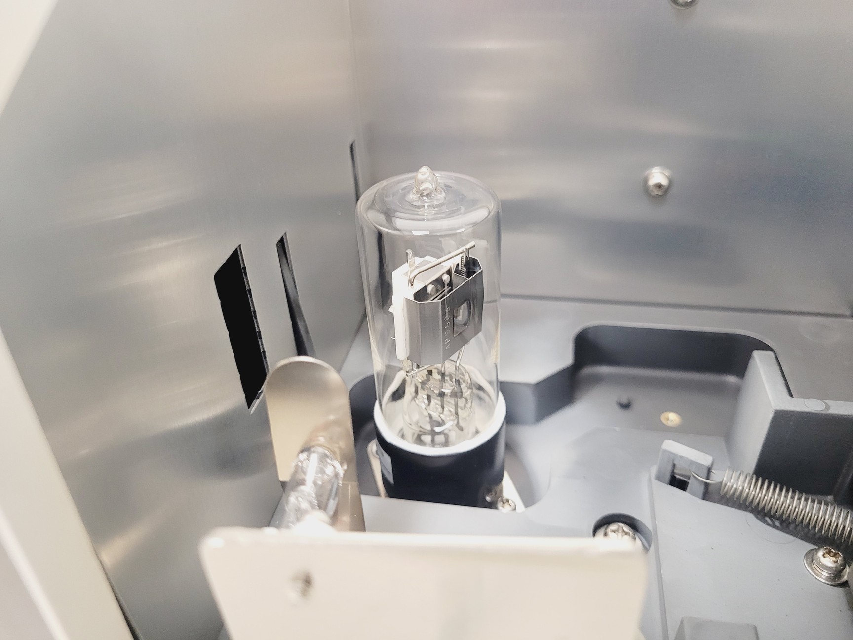 Image of Shimadzu UV-1800 UV Spectrophotometer w/ CPS-240A & CPS-Controller