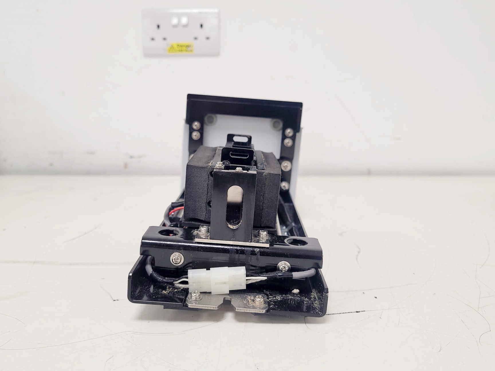 Image of Shimadzu UV-1800 UV Spectrophotometer w/ CPS-240A & CPS-Controller