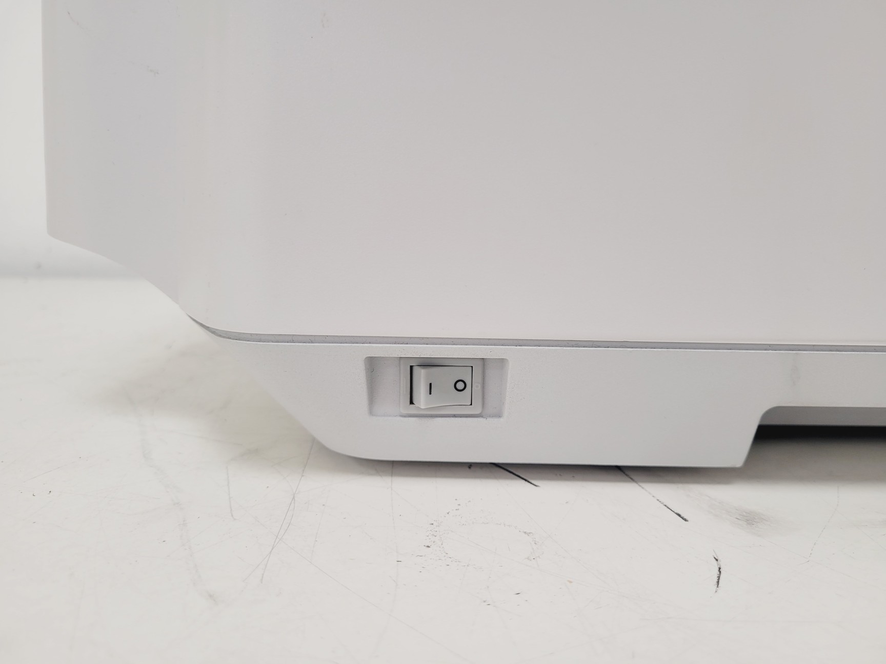 Image of Shimadzu UV-1800 UV Spectrophotometer w/ CPS-240A & CPS-Controller