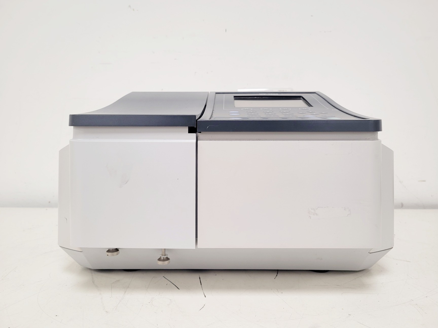 Image of Shimadzu UV-1800 UV Spectrophotometer w/ CPS-240A & CPS-Controller