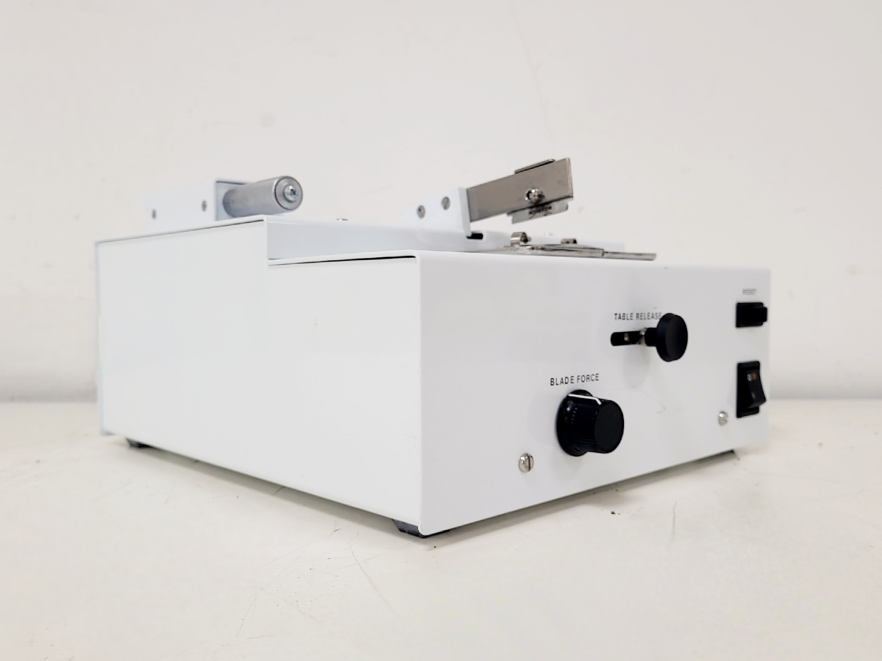 Image of The Mickle Laboratory Engineering Co MTC/2E Intracel McIlwain Tissue Chopper