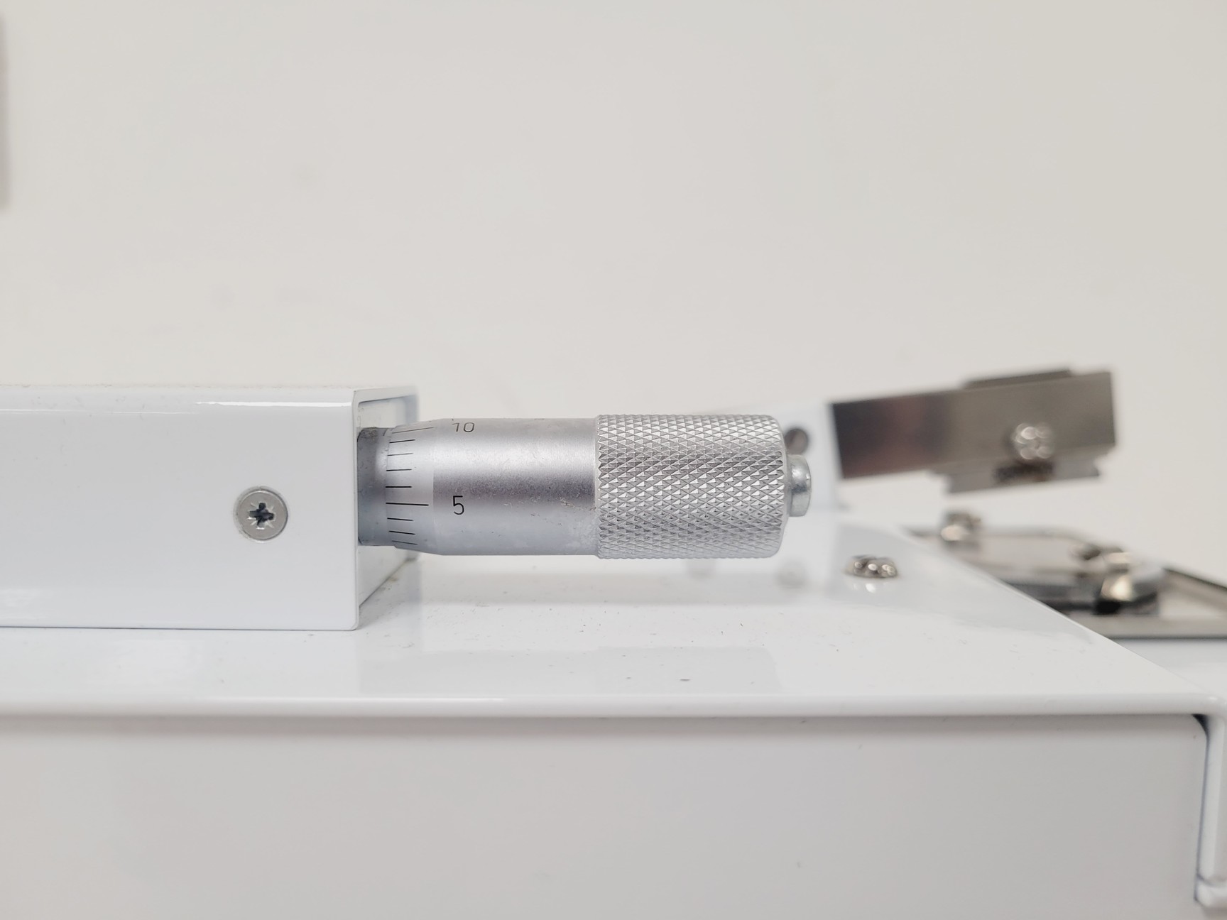 Image of The Mickle Laboratory Engineering Co MTC/2E Intracel McIlwain Tissue Chopper