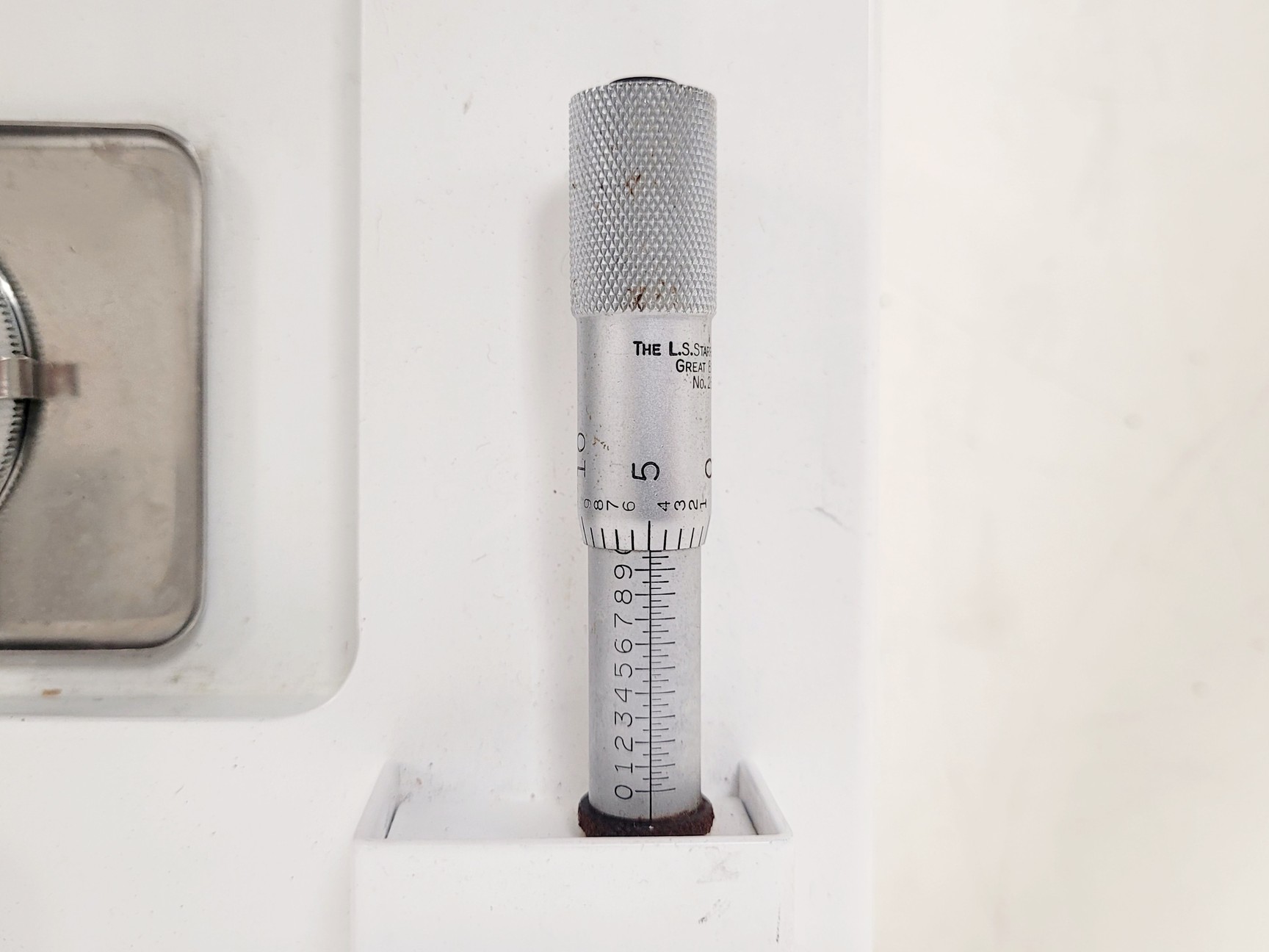 Image of The Mickle Laboratory Engineering Co MTC/2E McIlwain Tissue Chopper