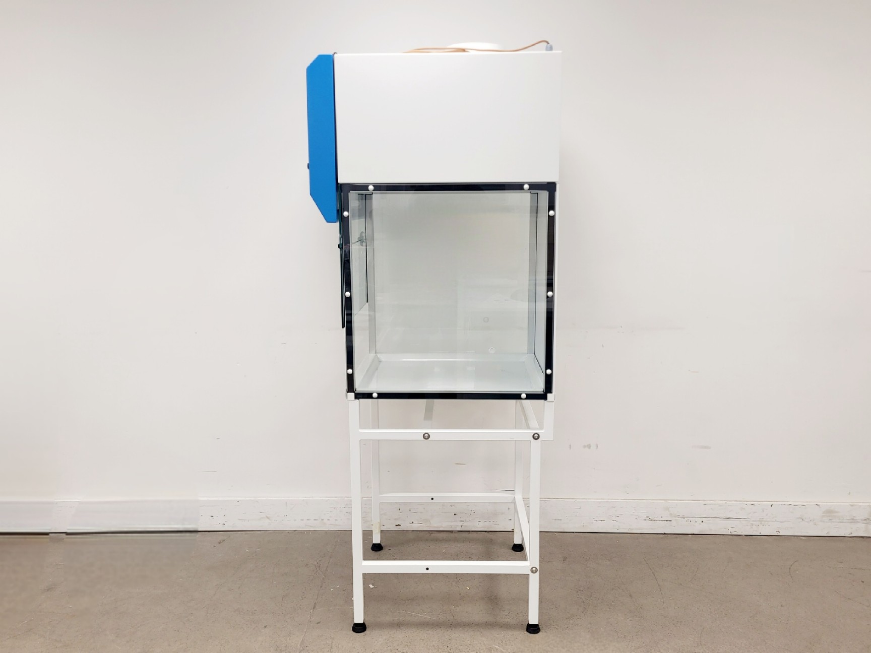 Image of Faster ChemFAST Elite 06 Ductless Fume Hood w/ Stand Lab