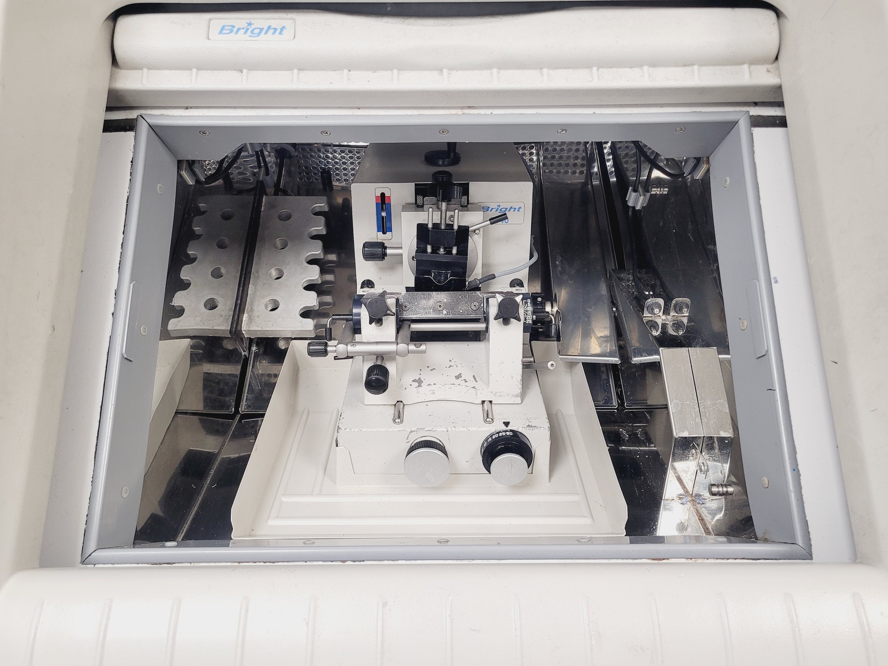 Image of Bright Model OTF5000 Cryostat