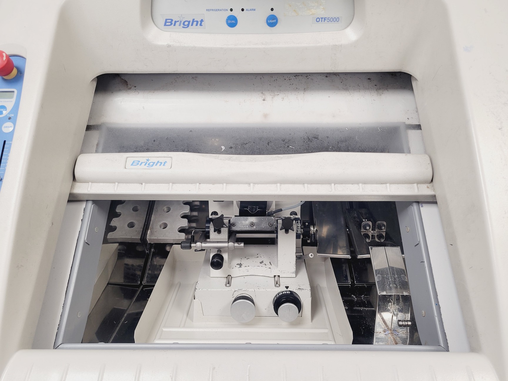 Image of Bright Model OTF5000 Cryostat