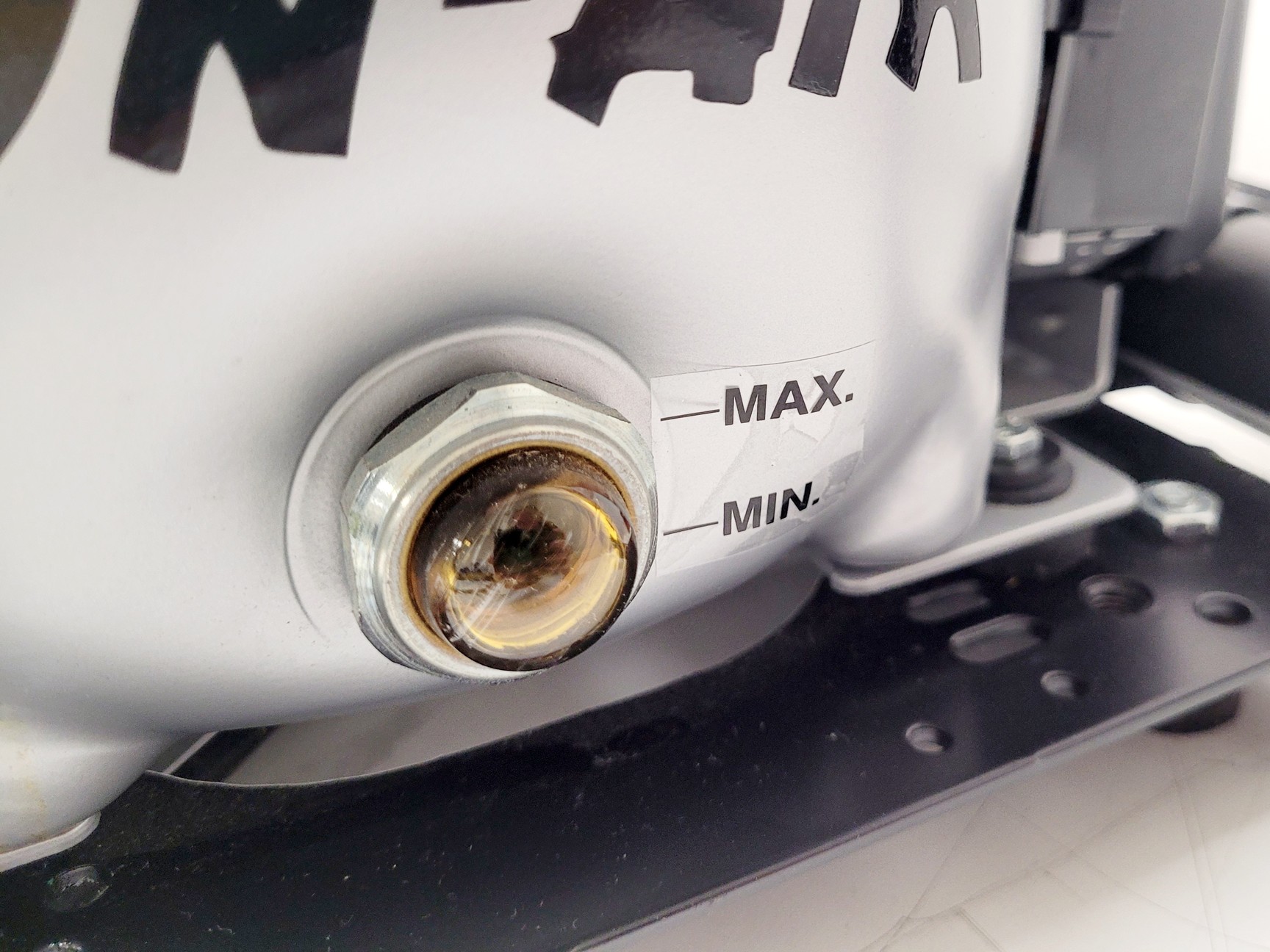 Image of TMC Anti-Vibration Table Model No. 63-530 with Jun-Air Model 3 Compressor/Pump