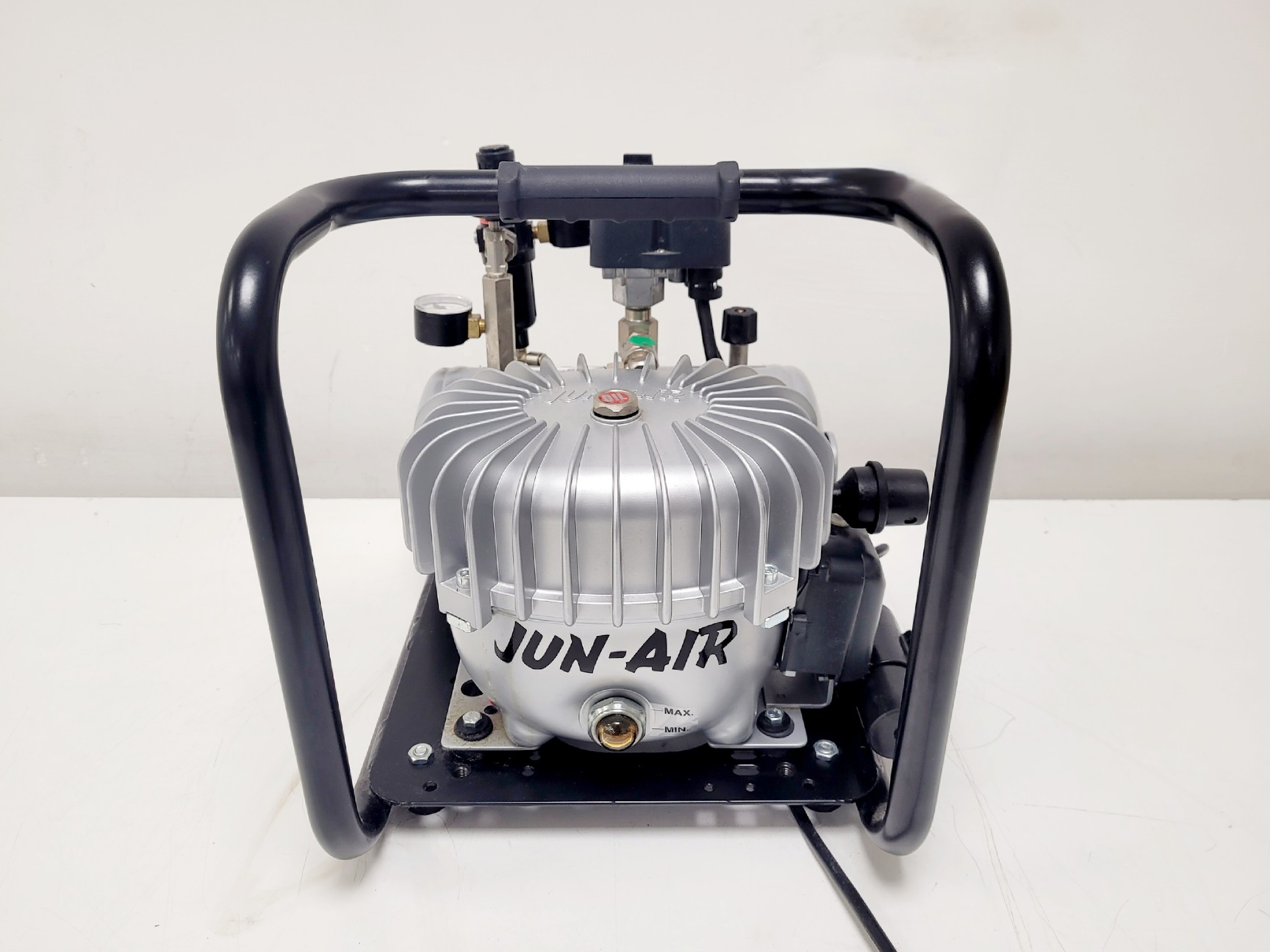 Image of TMC Anti-Vibration Table Model No. 63-530 with Jun-Air Model 3 Compressor/Pump