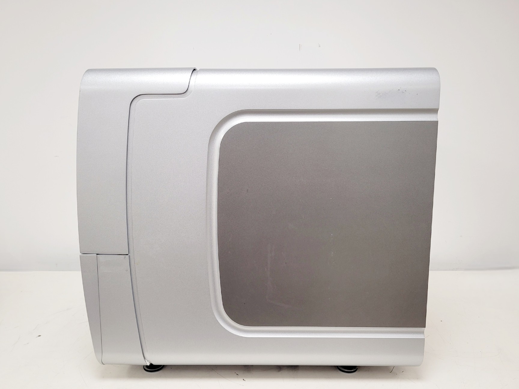 Image of Qiagen QIAcube Nucleic Acid Purification System