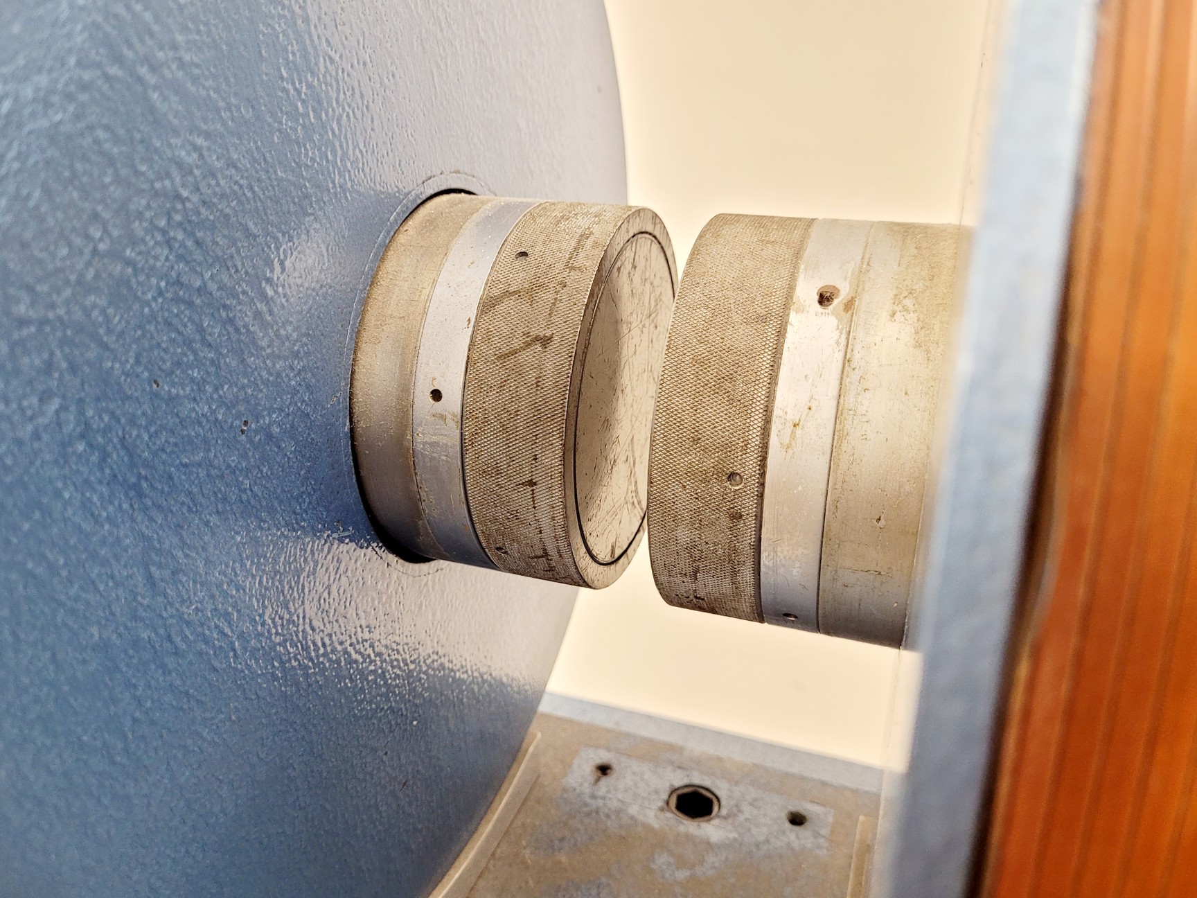 Image of Scientifica & Cook Electronics Electromagnet W/ Iron Core & ~30cm diameter coils