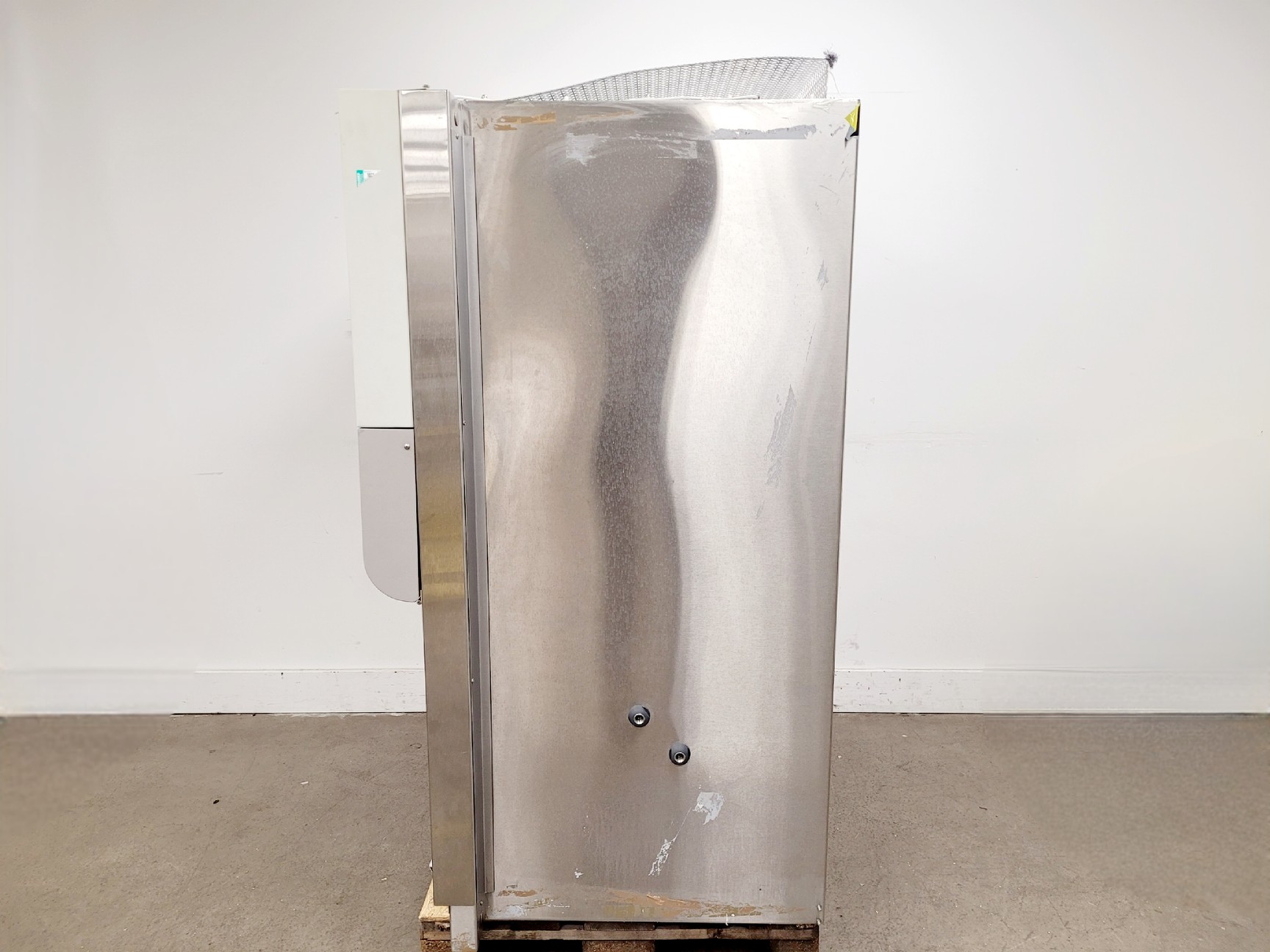 Image of Nuaire NU-437-400E Ductless Class II Safety Cabinet