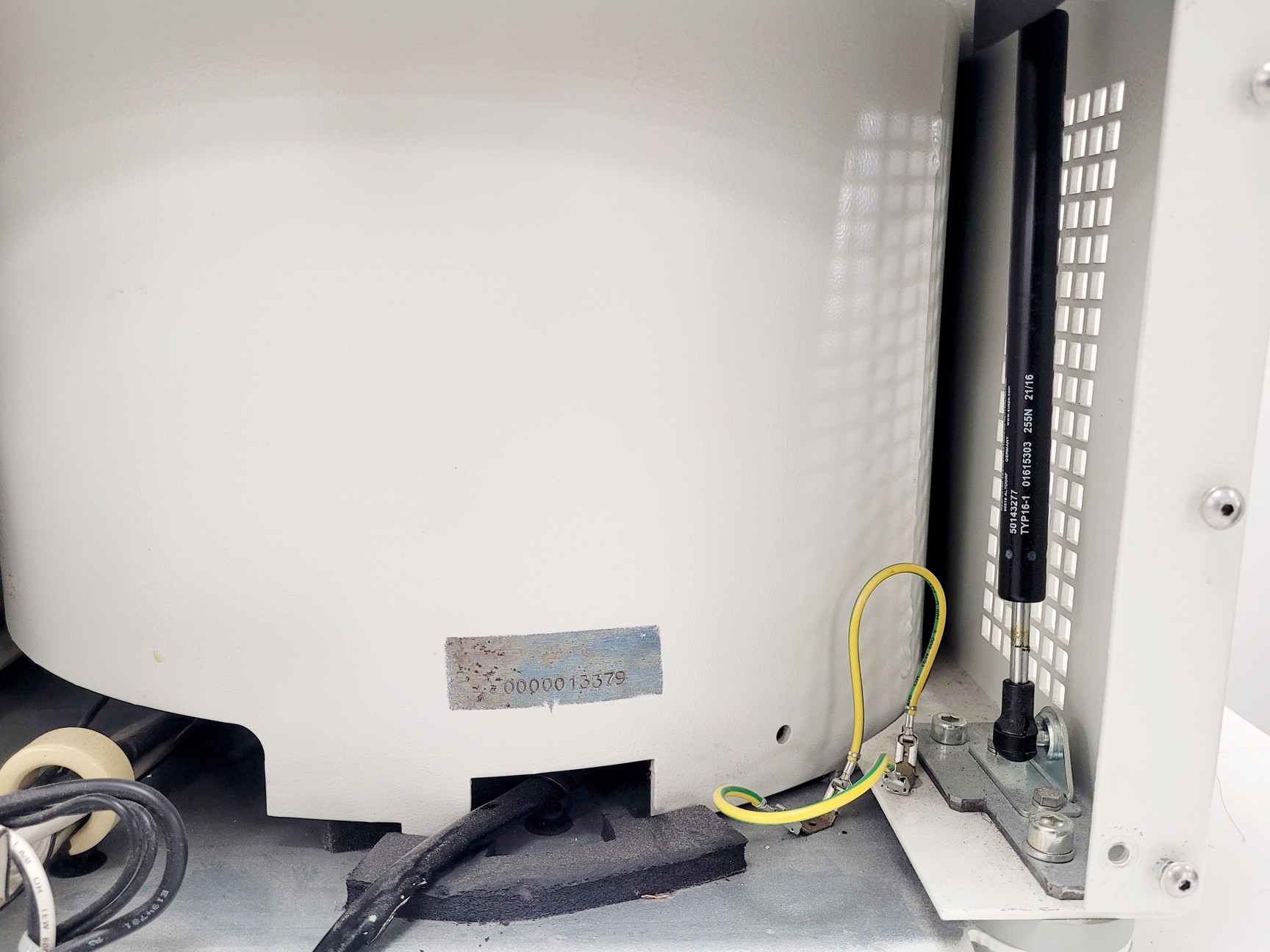 Image of ThermoFisher Scientific Heraeus Megafuge 16R Benchtop Centrifuge