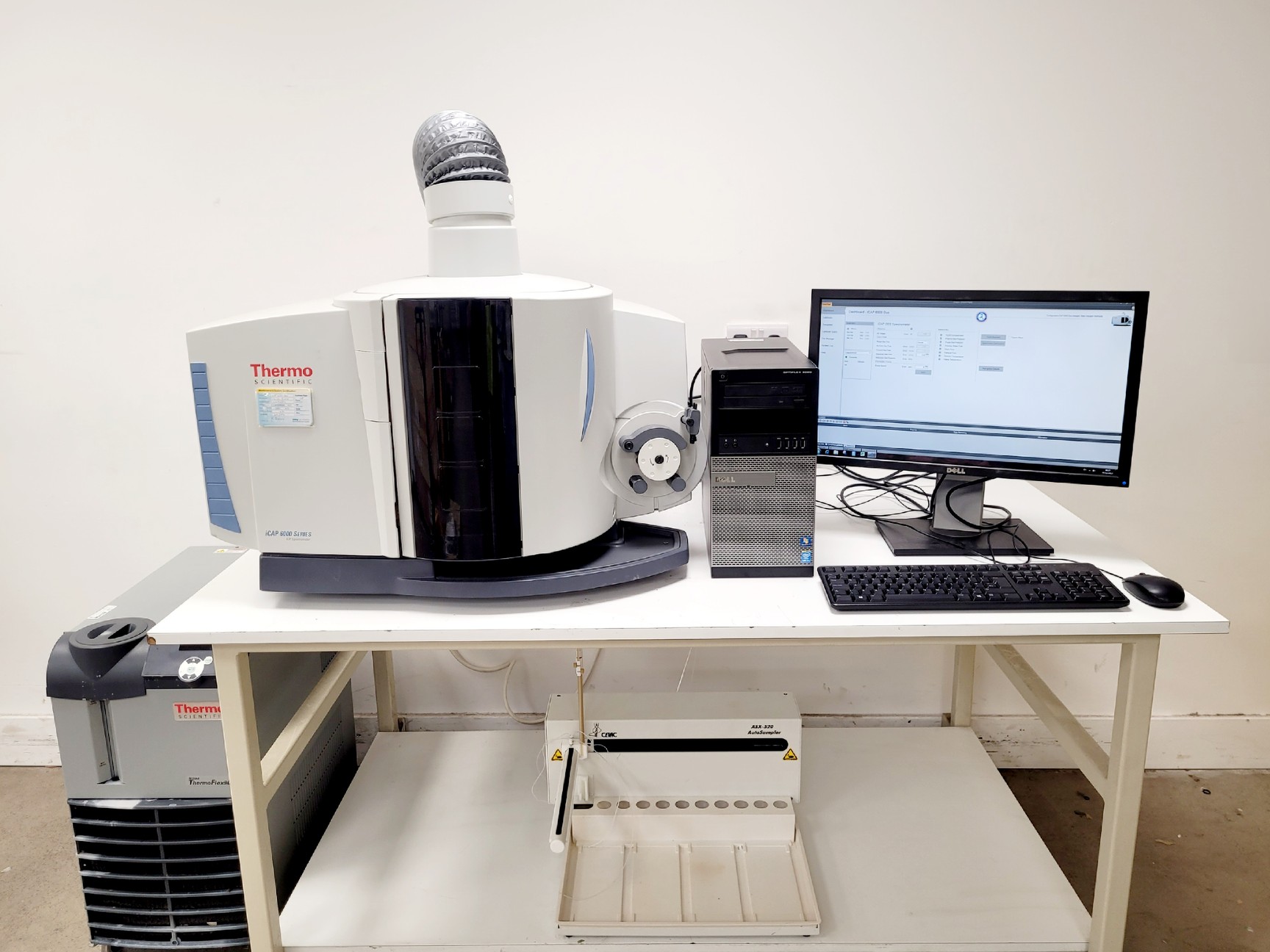 Image of Thermo iCAP6500 DUO Spectrometer W/ ThermoFlex900 Chiller, ASX-520 and PC System