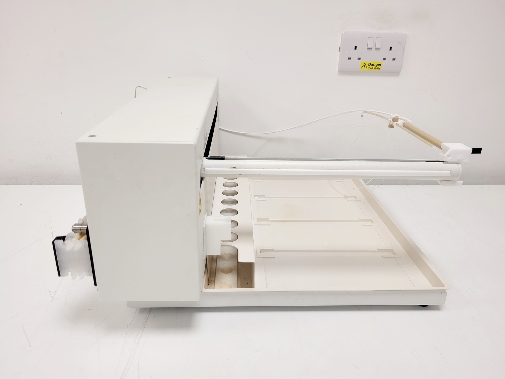 Image of Thermo iCAP6500 DUO Spectrometer W/ ThermoFlex900 Chiller, ASX-520 and PC System