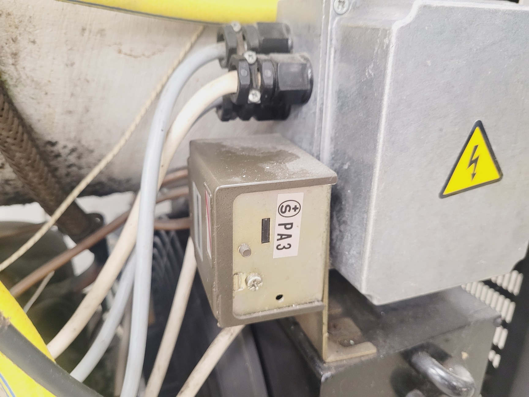 Image of Edwards Freeze Dryer Super Modulyo