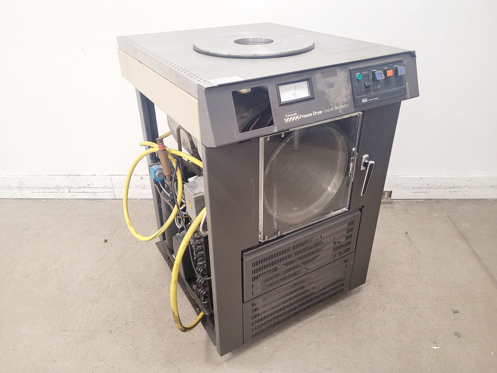Image of Edwards Freeze Dryer Super Modulyo