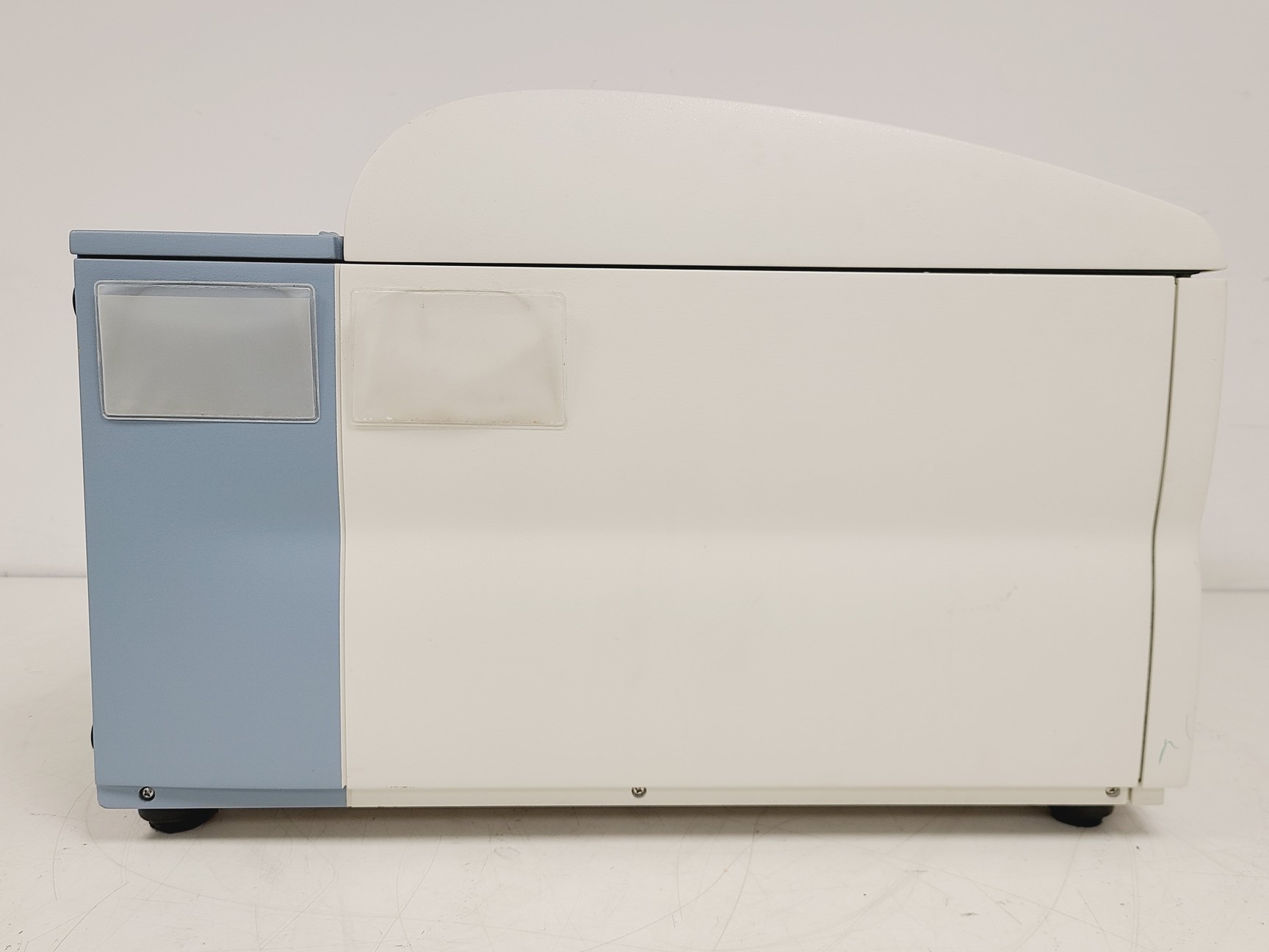 Image of LI-COR Odyssey 9120 Infrared Imaging System