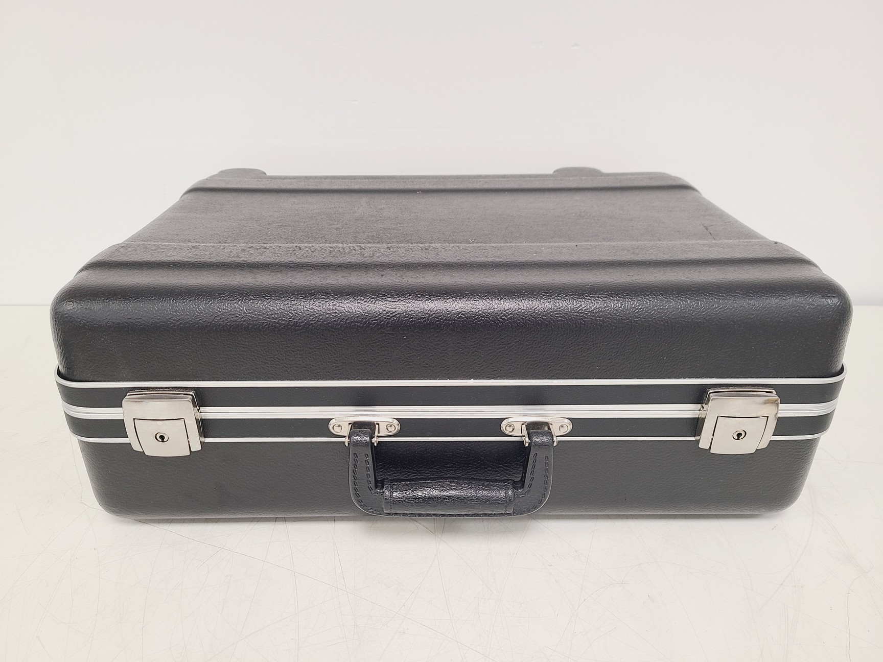 Image of Kowa SL-15 Portable Slit Lamp w/ Carry Case