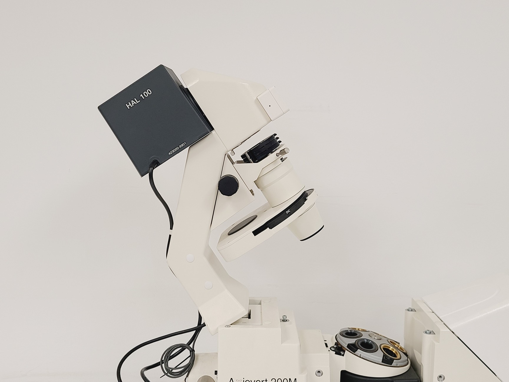 Image of Zeiss Axiovert 200M Inverted Microscope Lab