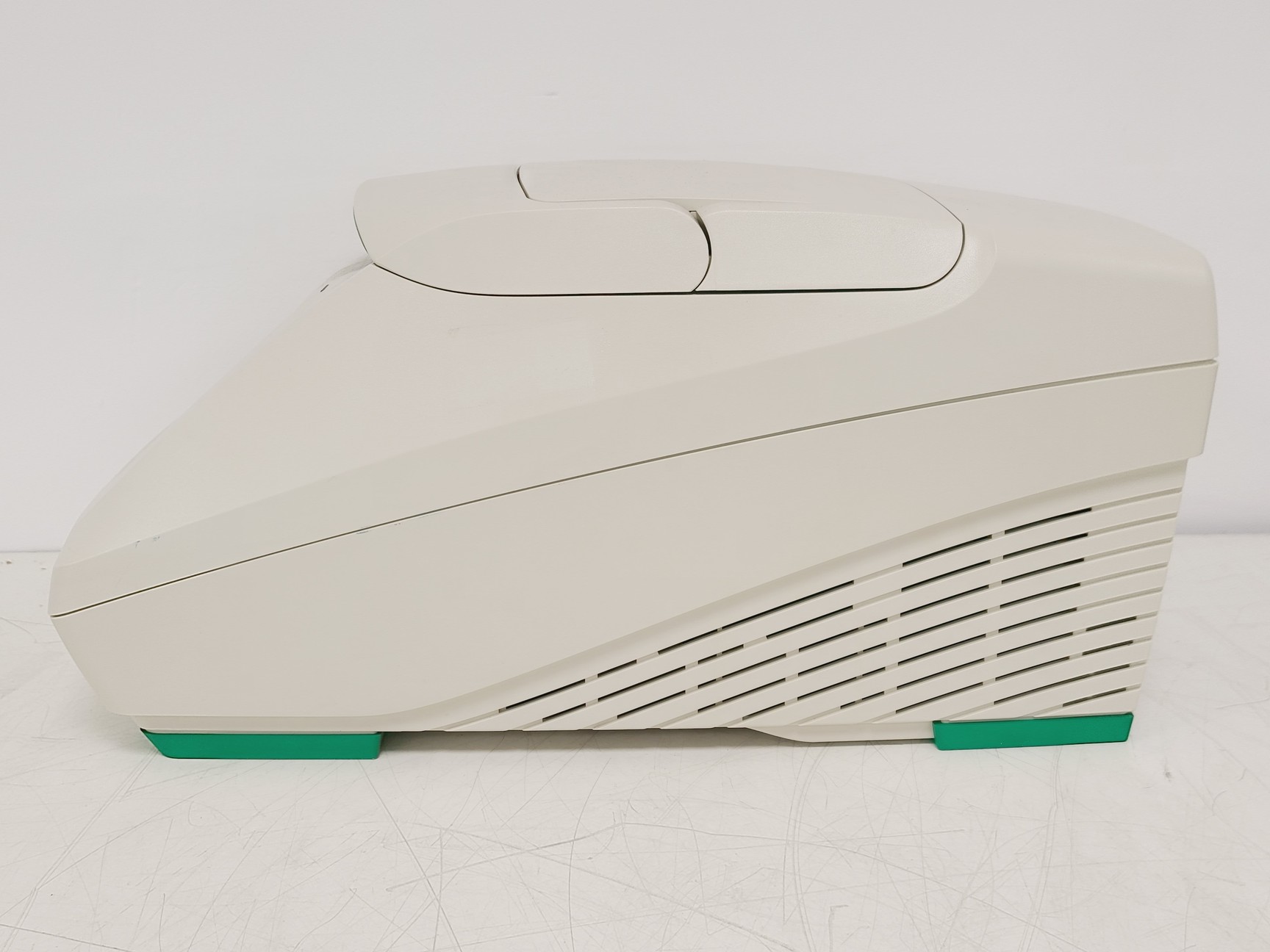 Image of BIO-RAD 96-Well T100 Thermal Cycler Lab